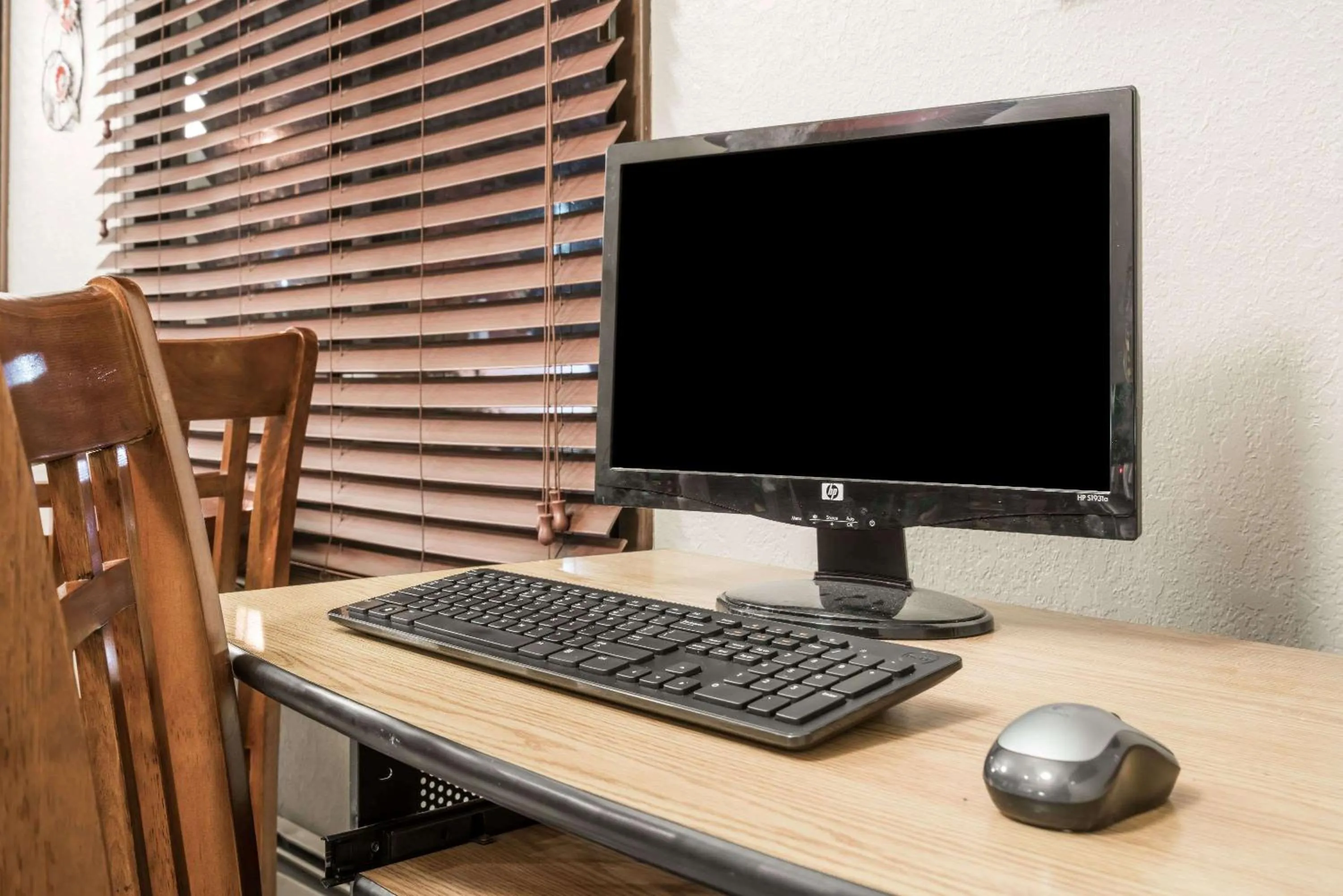 On site in Knights Inn Litchfield