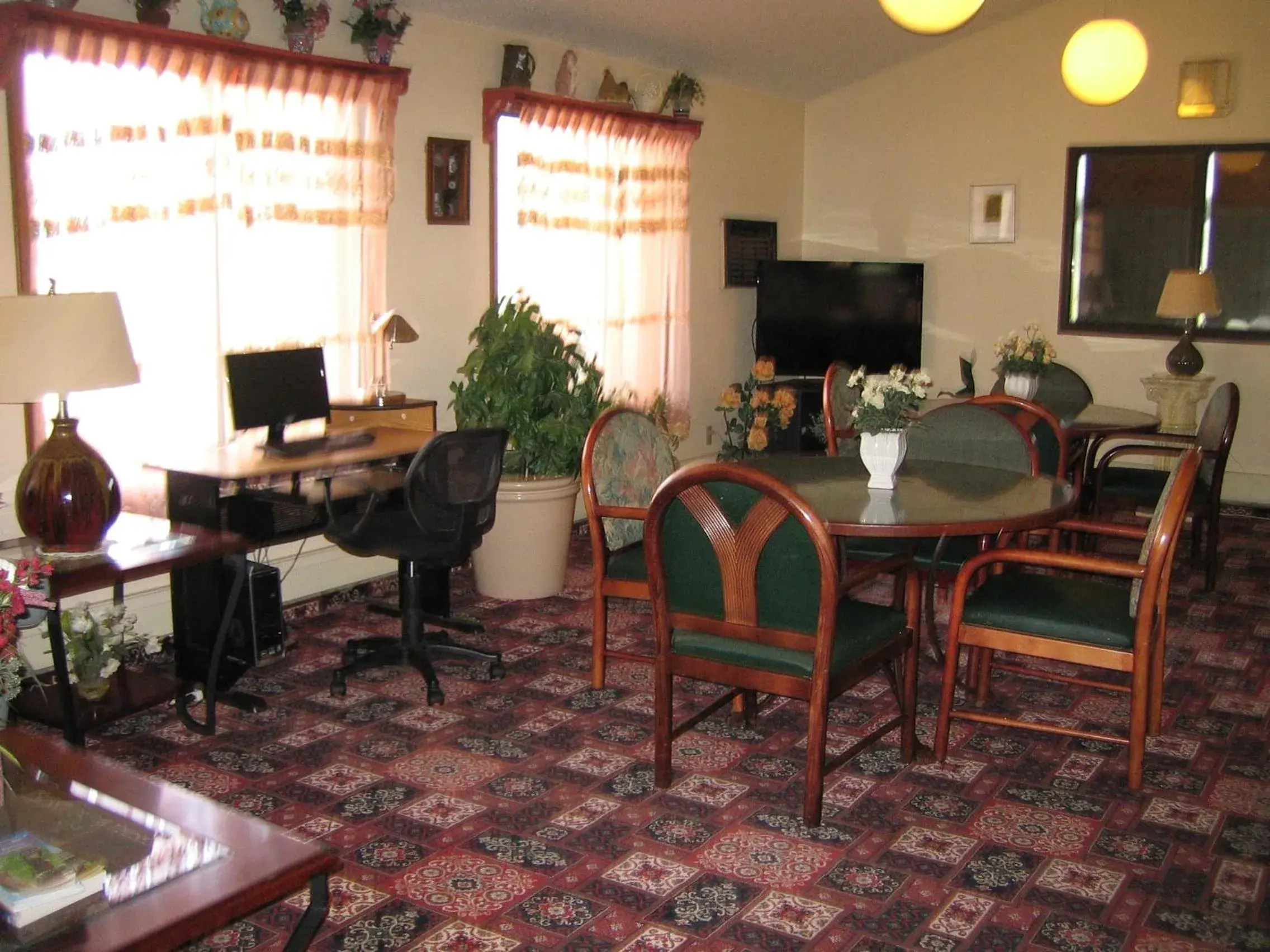 Lounge or bar in Knights Inn Litchfield Lounge or bar in Knights Inn Litchfield