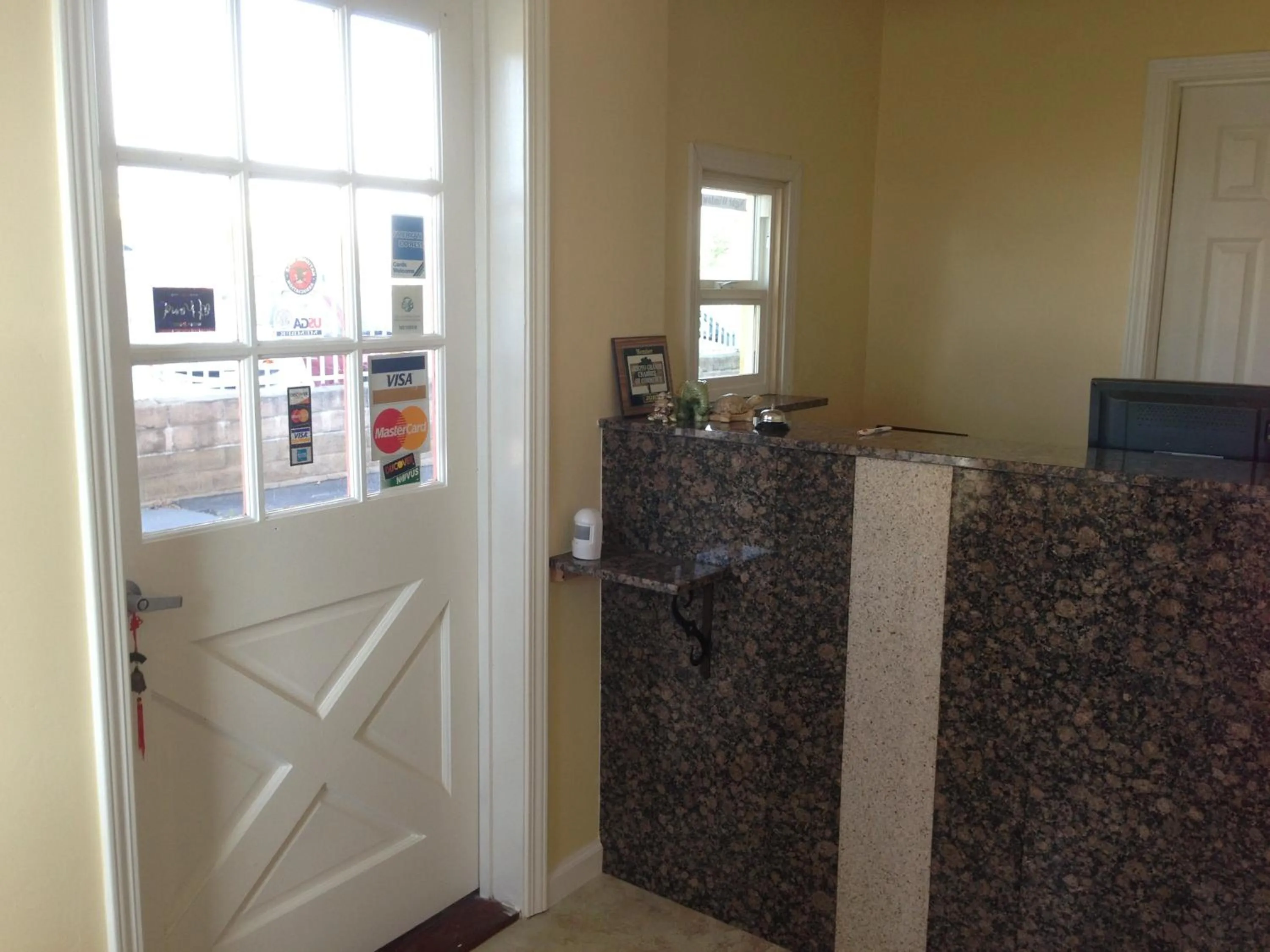 Lobby or reception in Beachway Inn