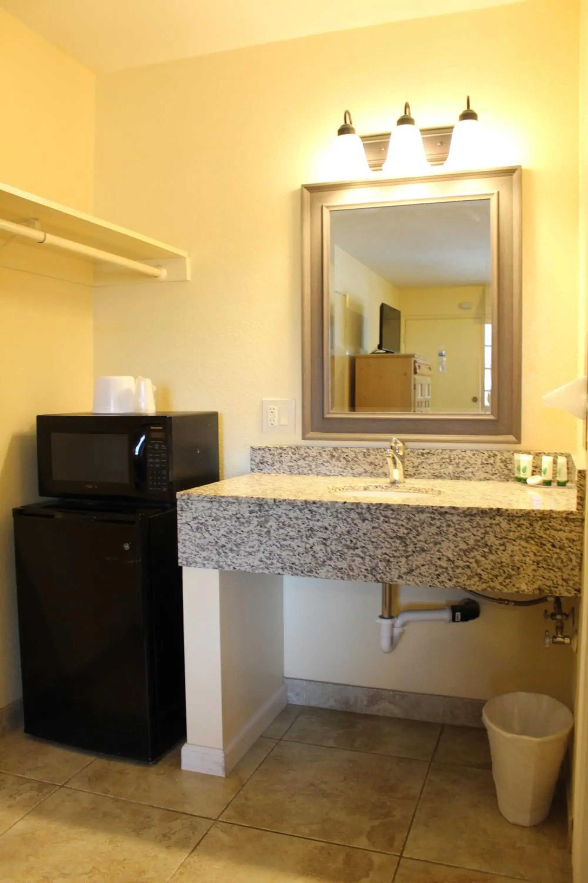 Beachway Inn Beachway Inn