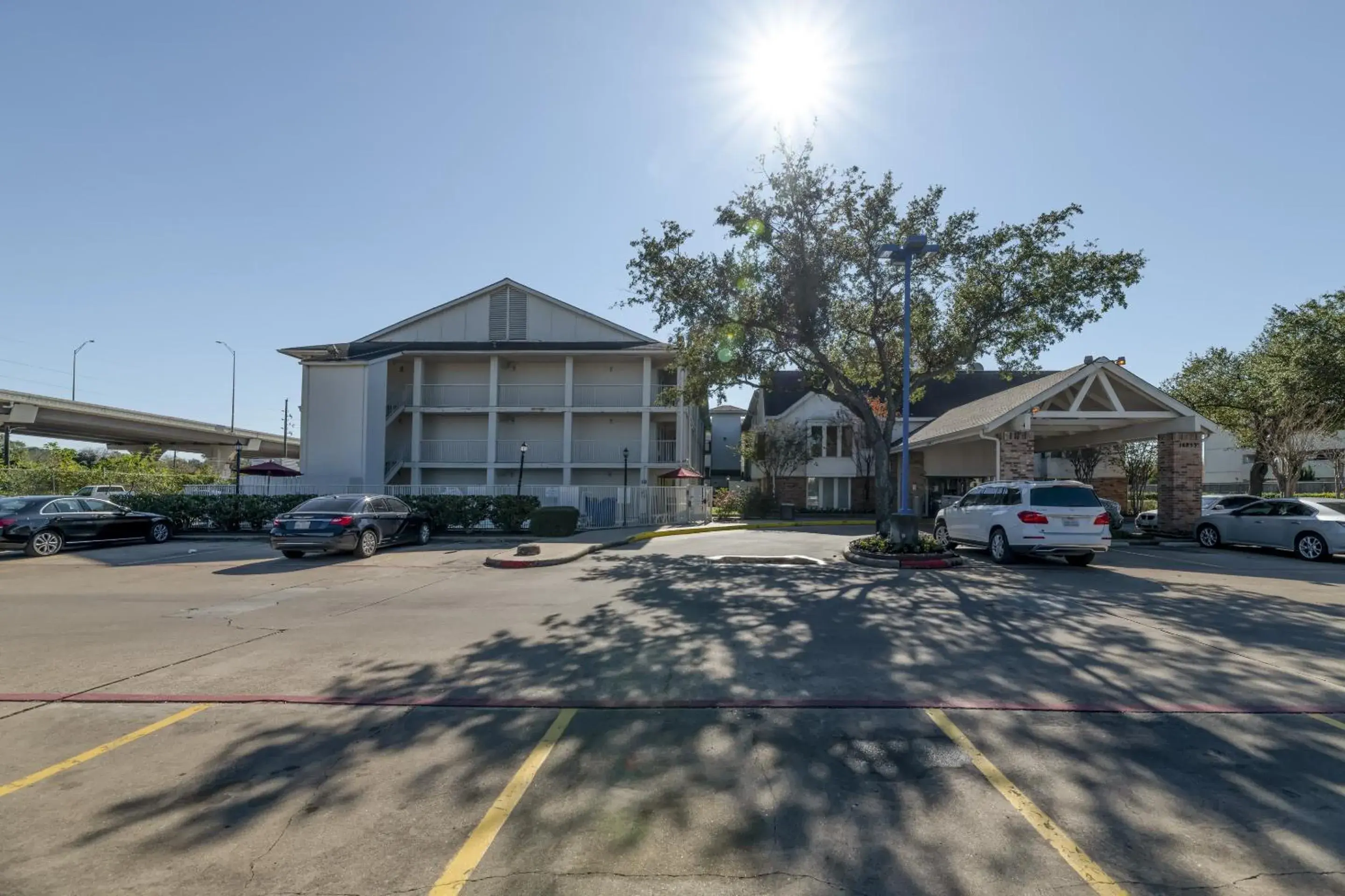 Facade/entrance in OYO Hotel Houston Katy Freeway Facade/entrance in OYO Hotel Houston Katy Freeway