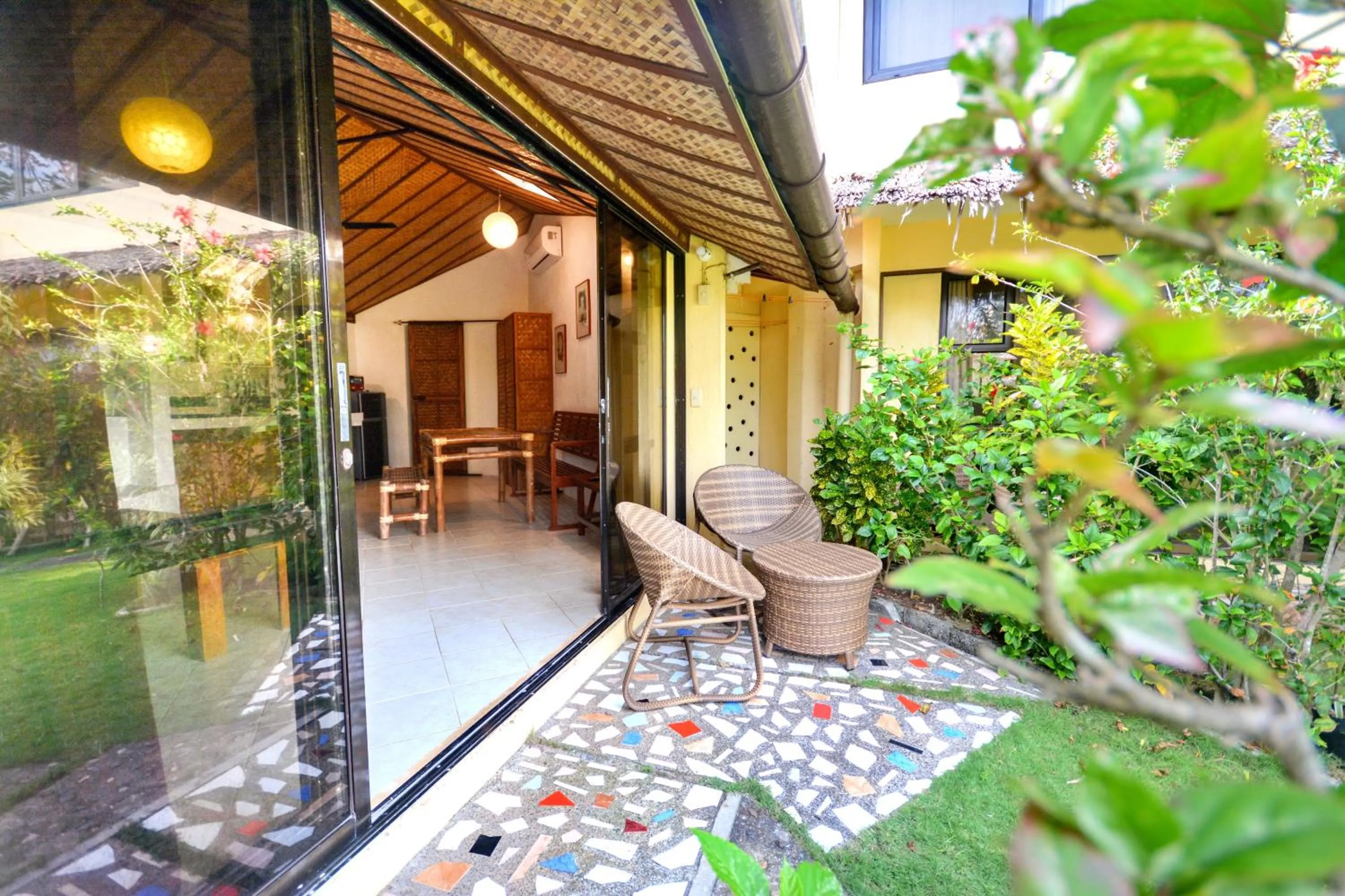 Seating area in Ralph's Place