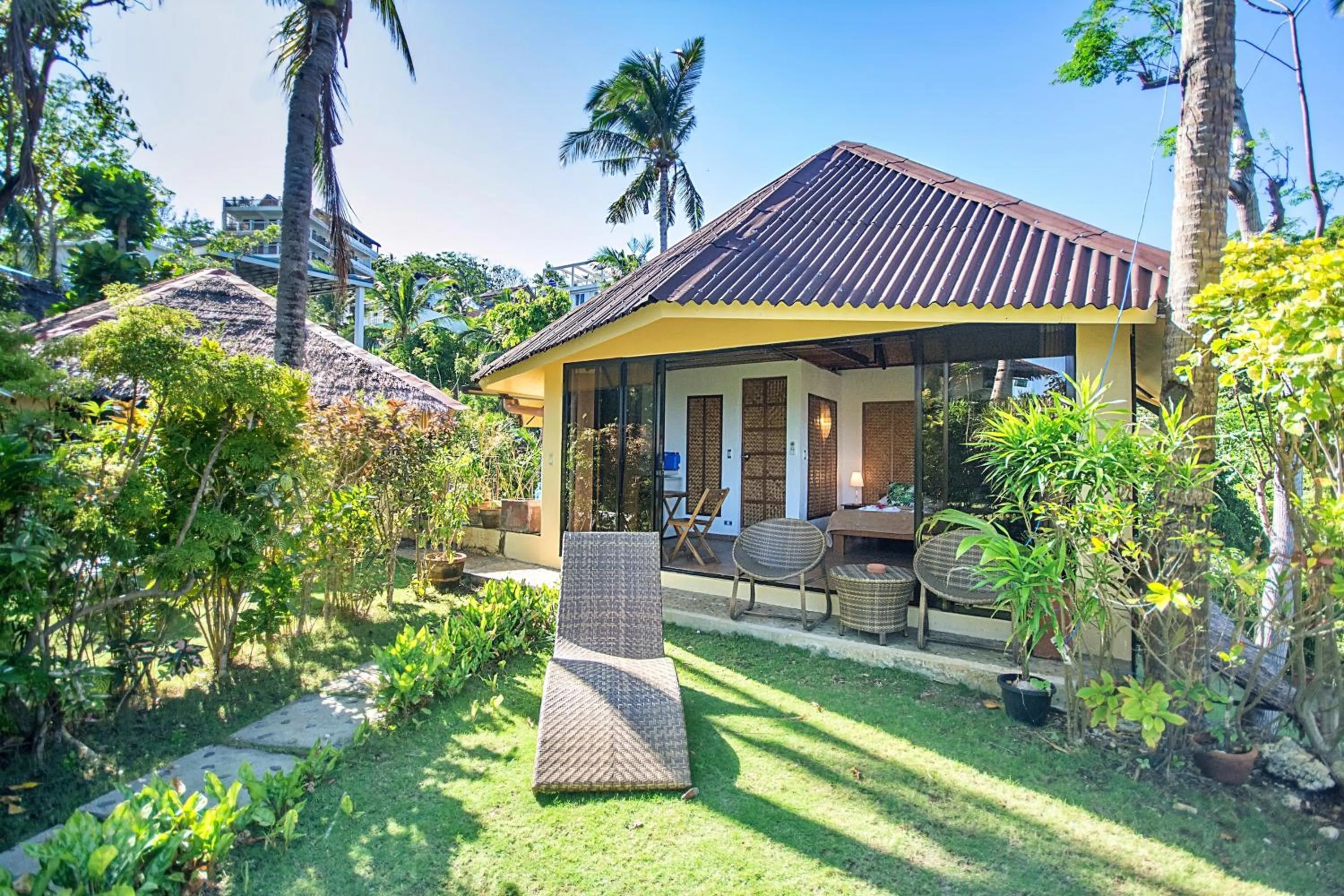 Facade/entrance in Ralph's Place