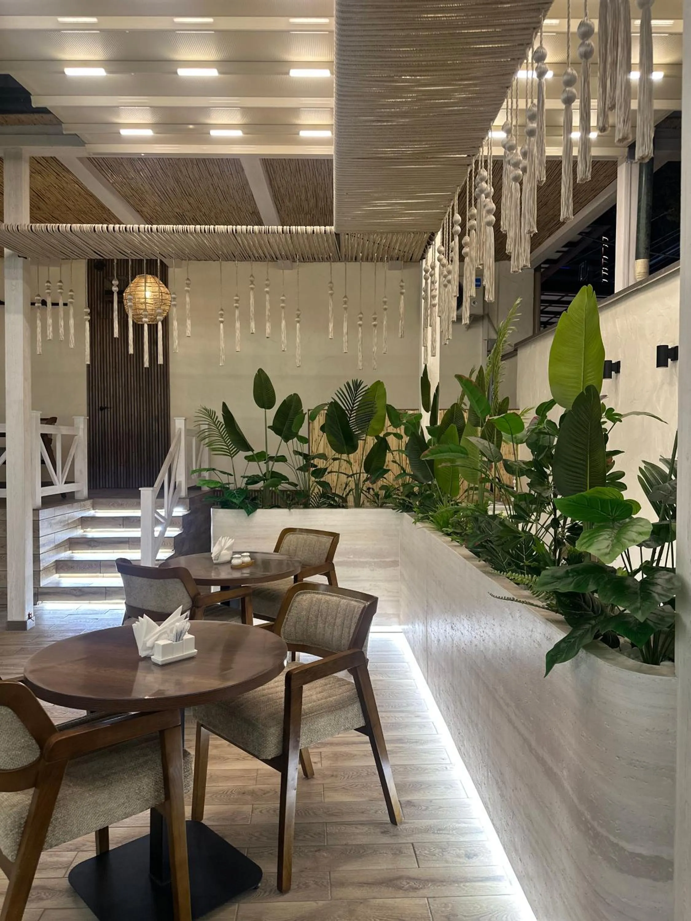 Restaurant/places to eat in Home Boutique Hotel