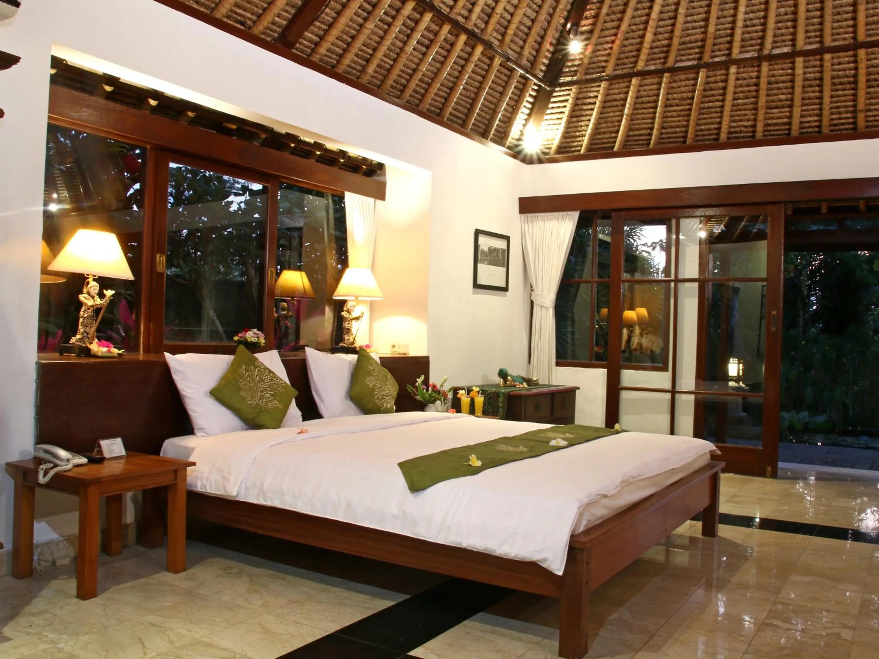 One-Bedroom Villa with Garden View in Toya Retreat Villa