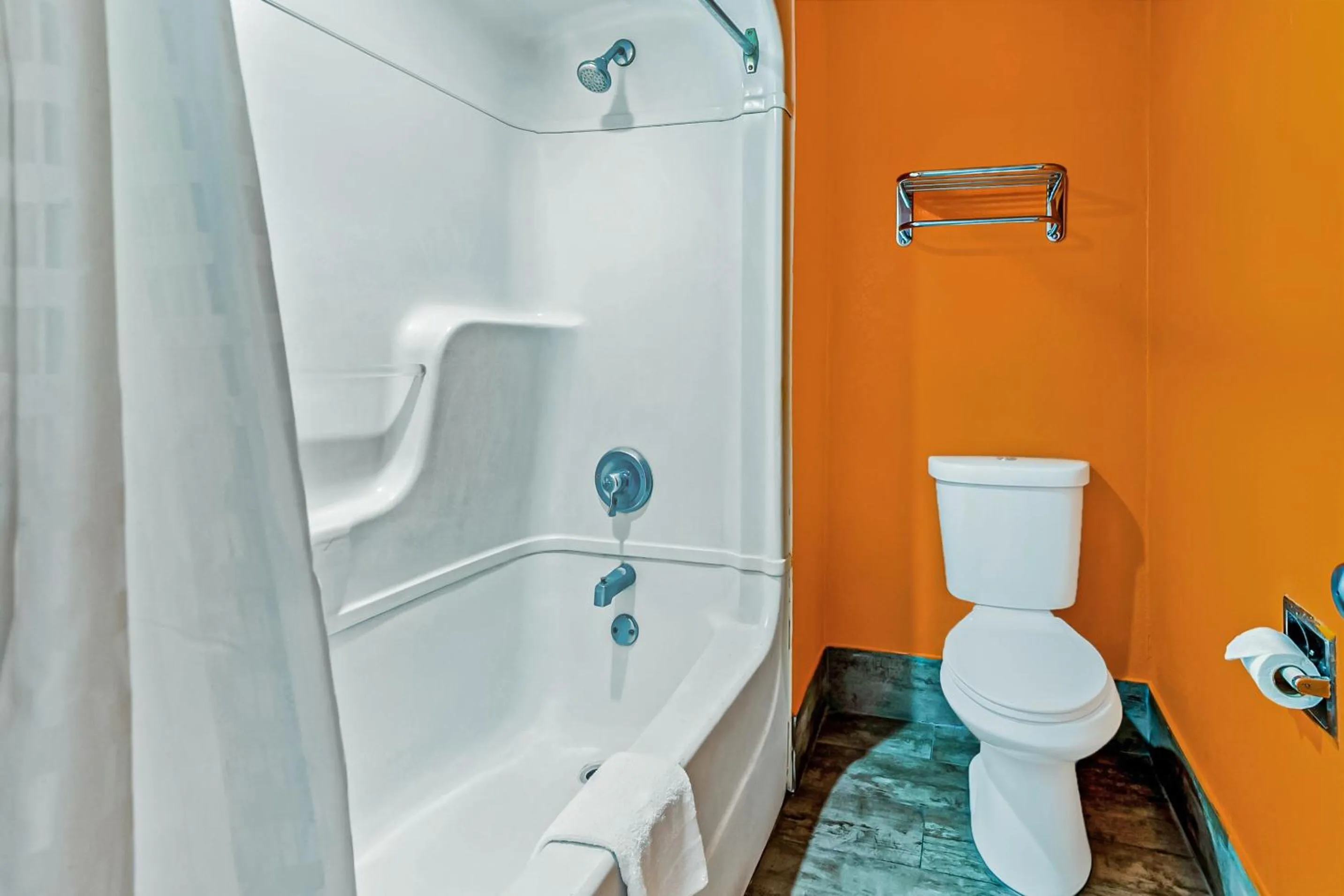 Bathroom in OYO Hotel Lake Charles Hwy 10