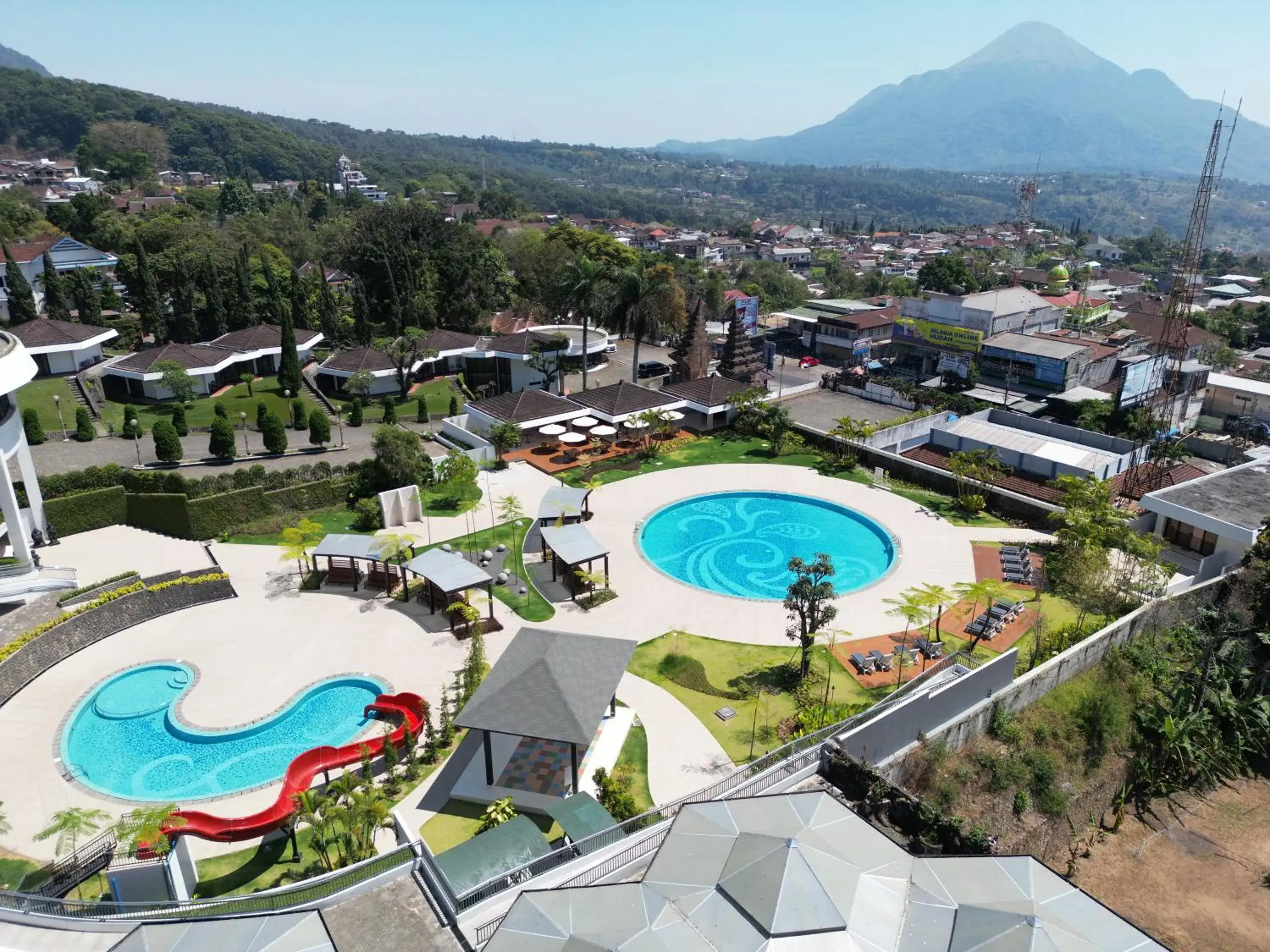 Mountain view in Surya Hotel & Cottages Prigen Mountain view in Surya Hotel & Cottages Prigen