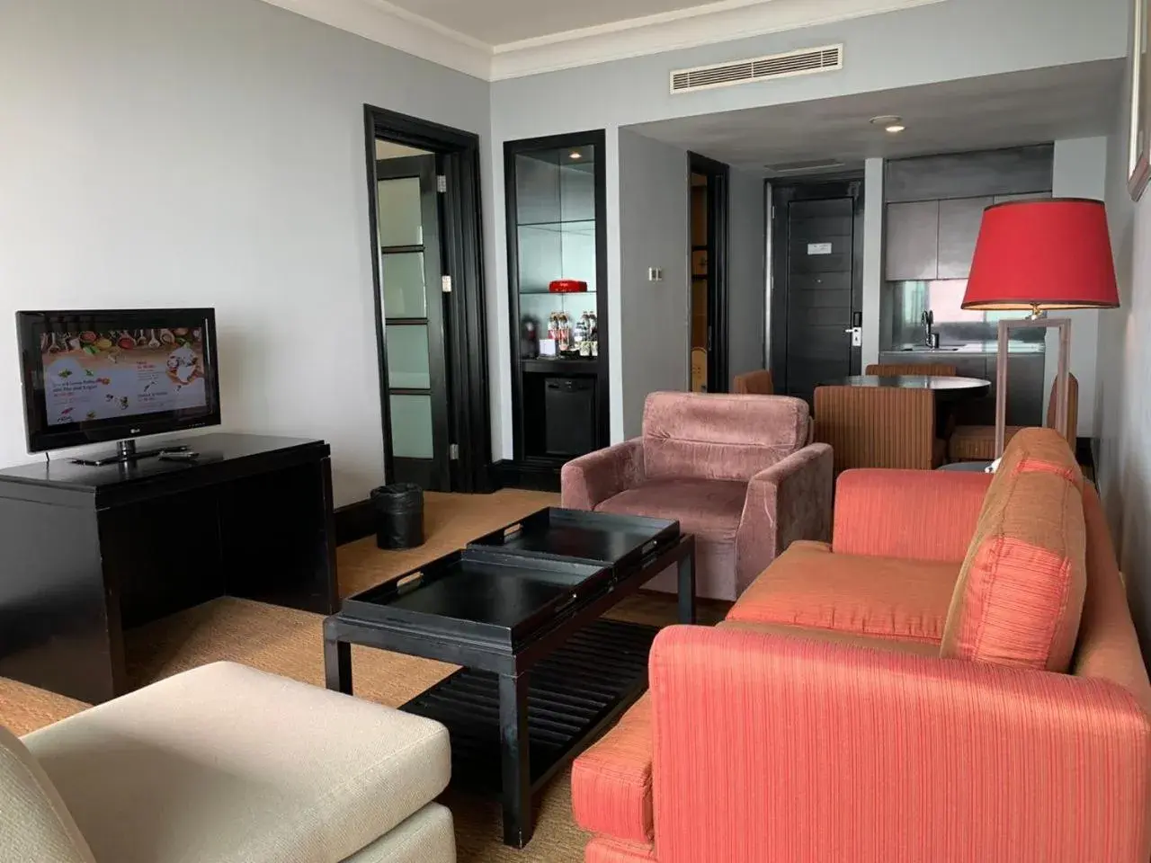 Living room in Surya Hotel & Cottages Prigen Living room in Surya Hotel & Cottages Prigen