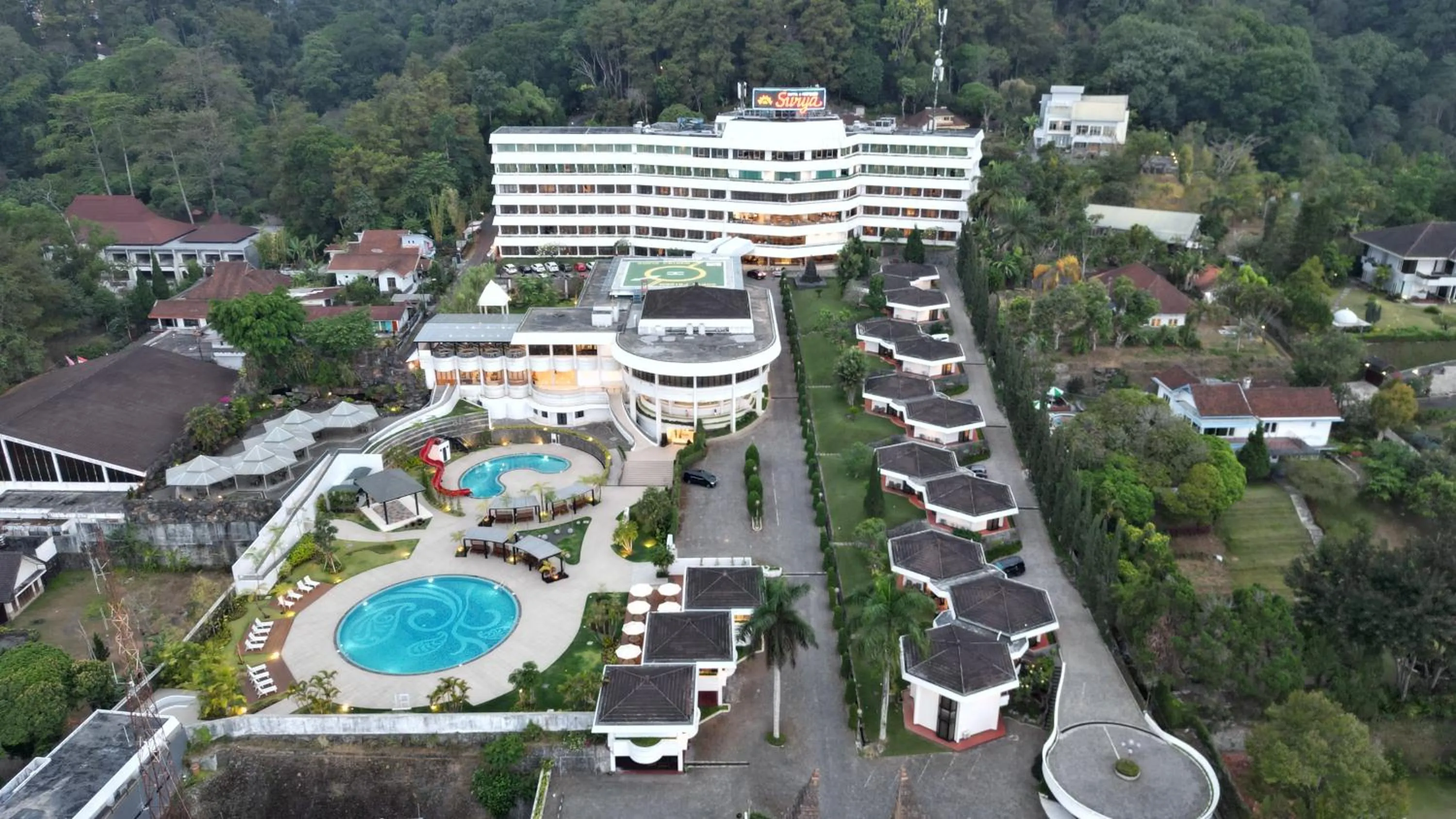 Surya Hotel & Cottages Prigen