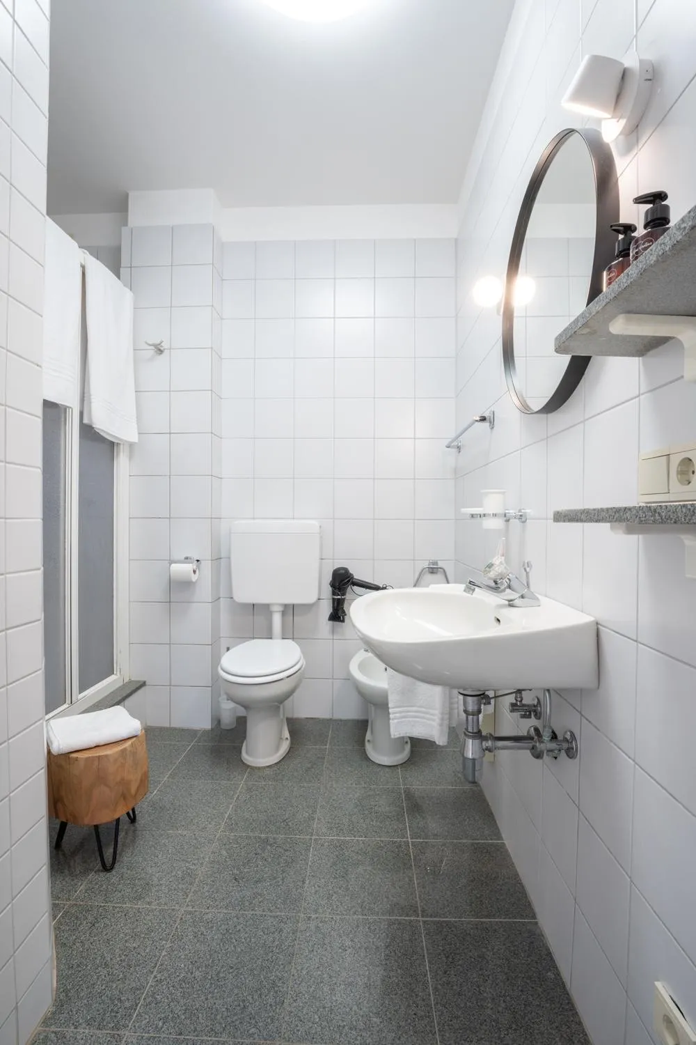 Shower in Al Trovante - Gardaslowemotion