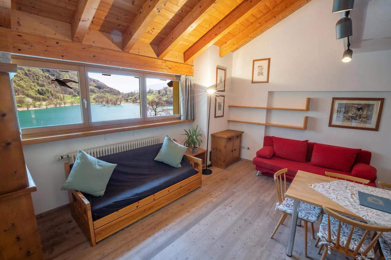 Seating area in Al Trovante - Gardaslowemotion