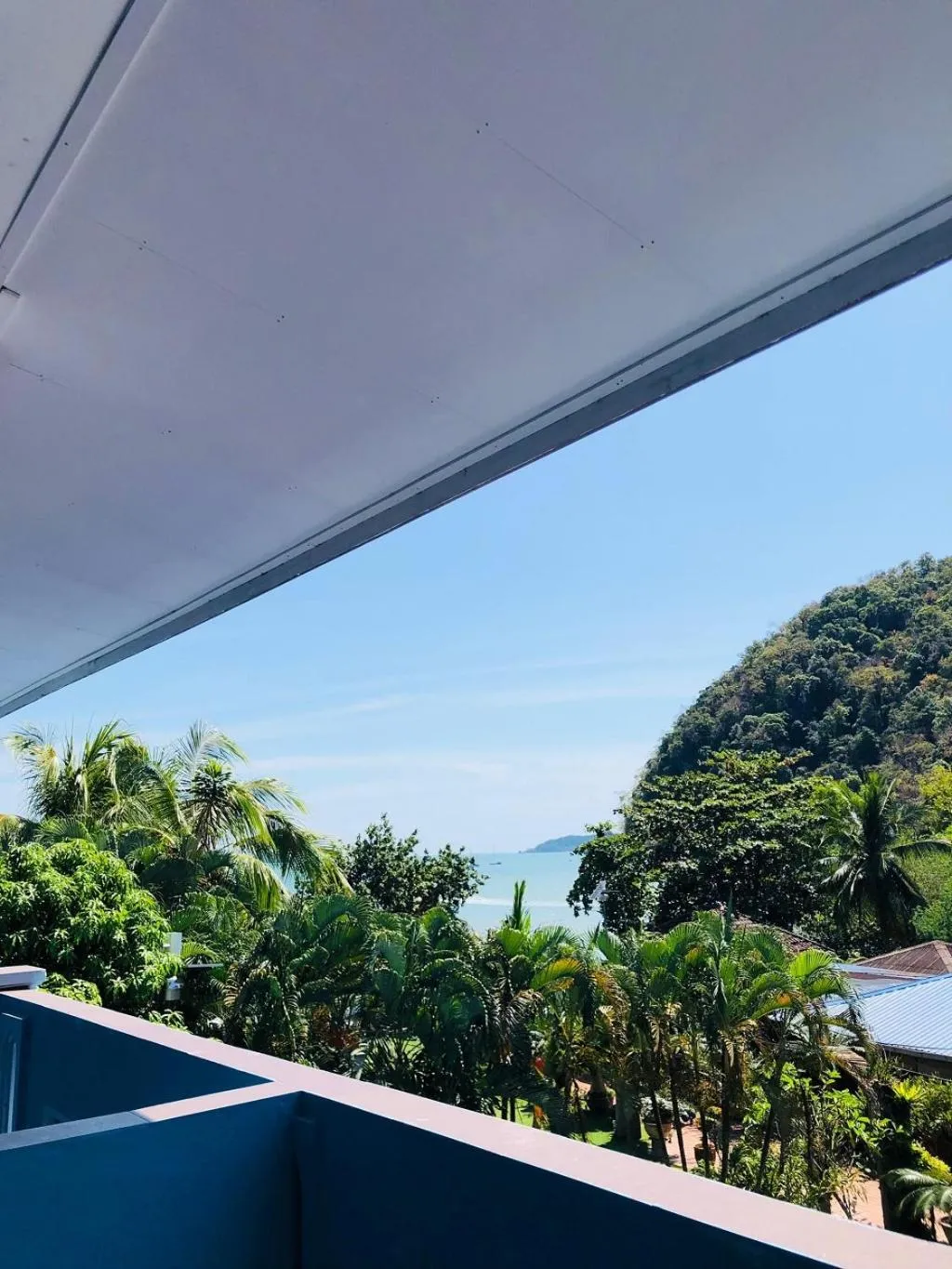 Day in Penarak Bamboo Beach Motel