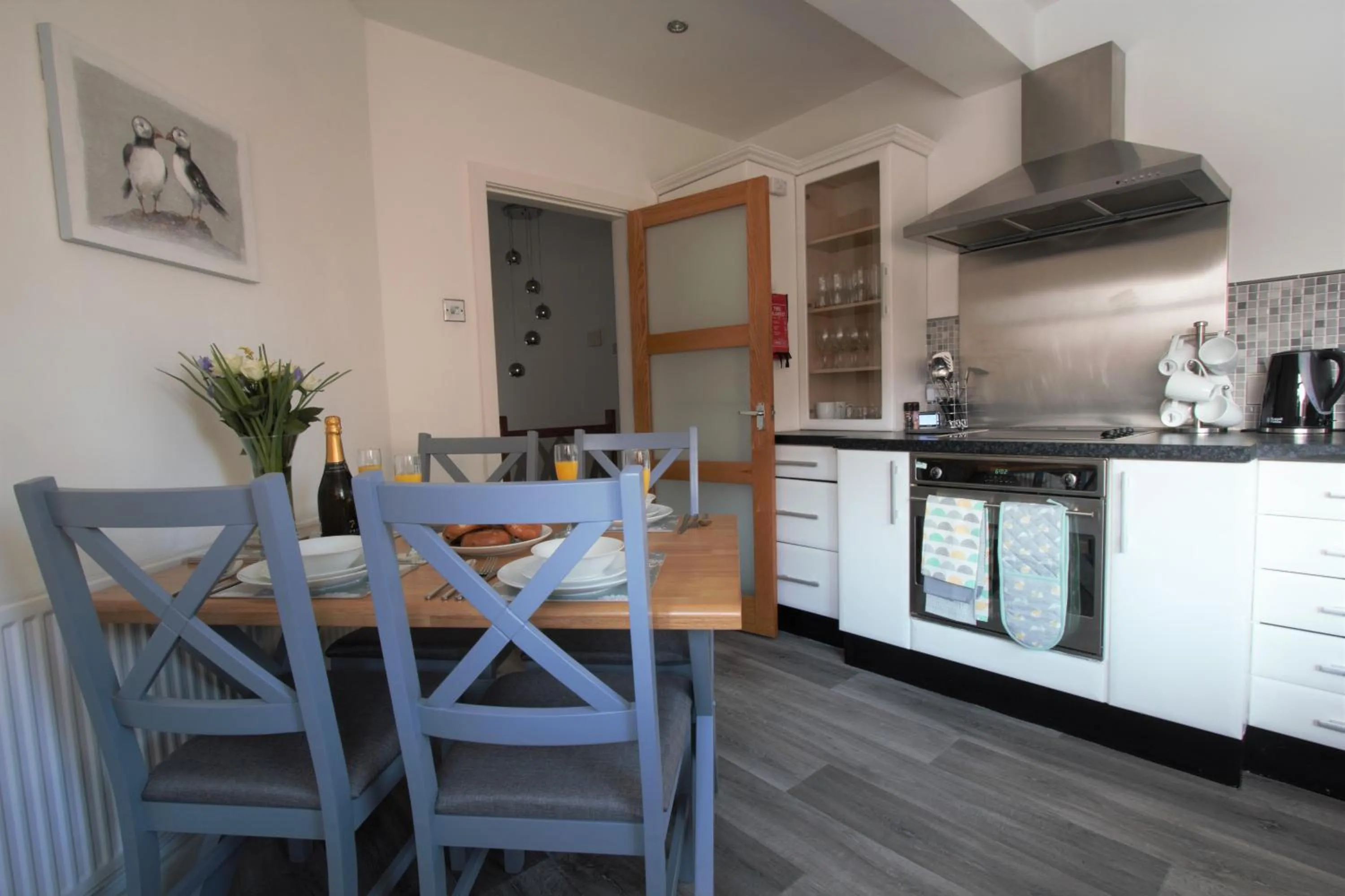 Kitchen or kitchenette in Canal House