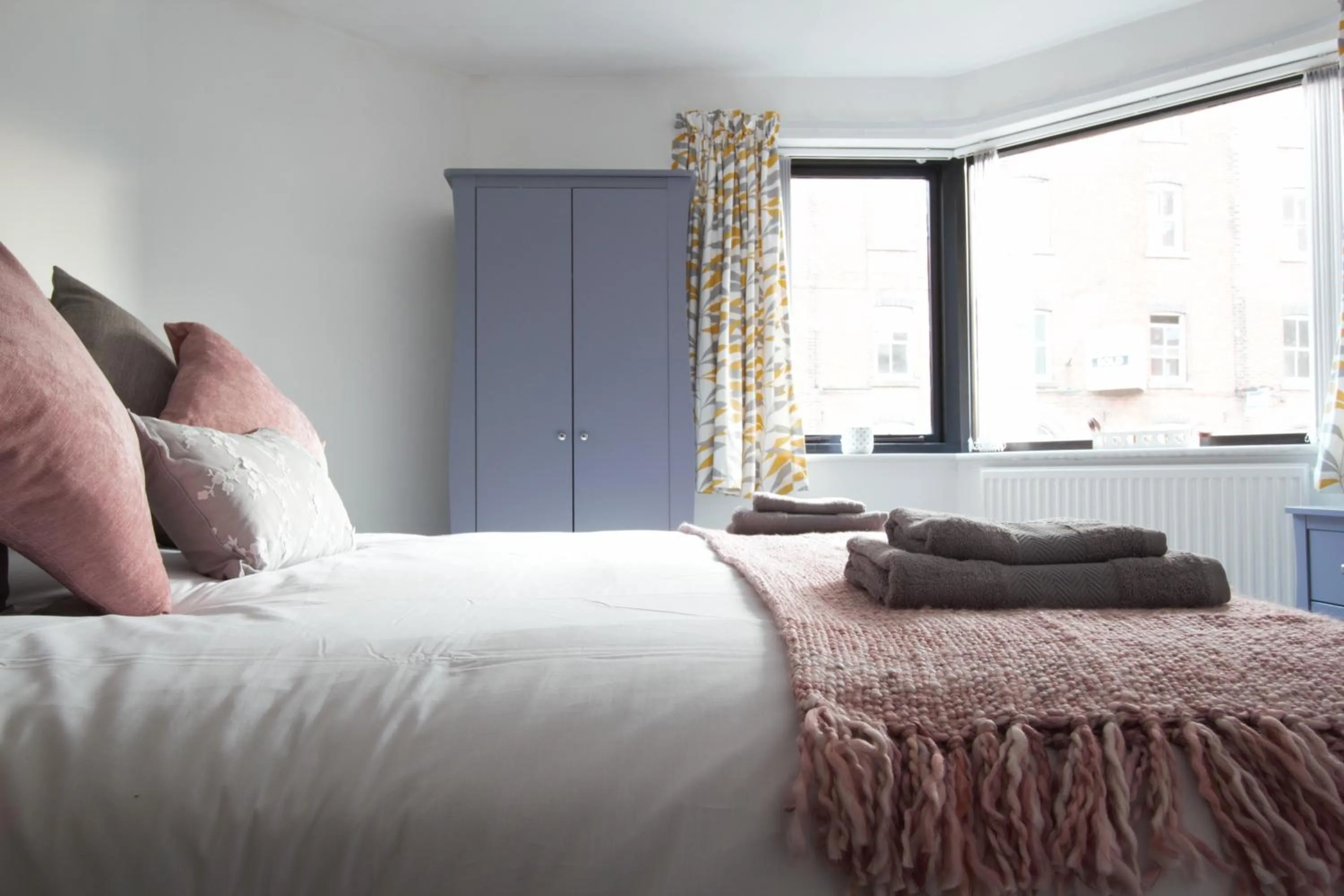 Bedroom, Bed in Canal House