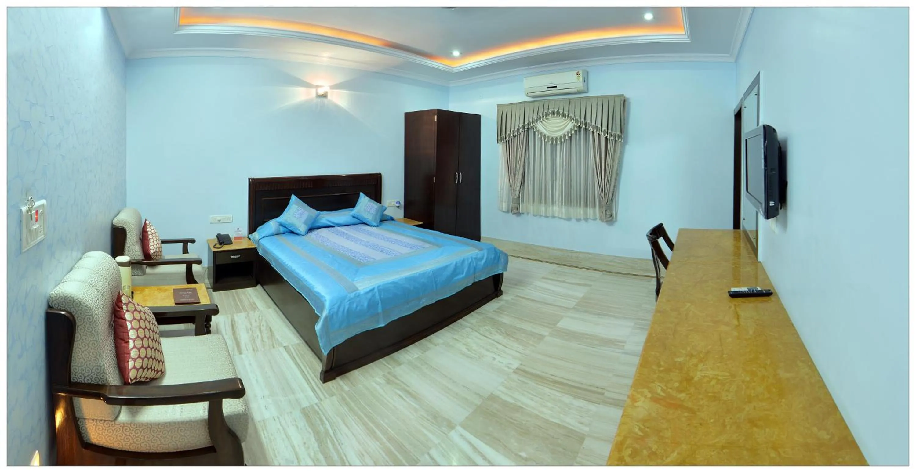 Bed in Hotel Sky Plaza - Best ever view of Jaisalmer Fort