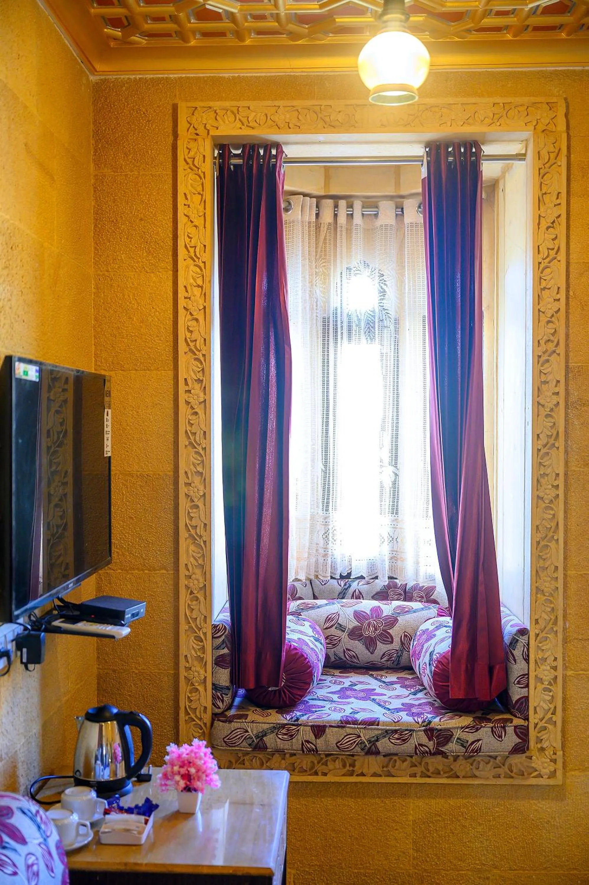 Living room, Bed in Hotel Sky Plaza - Best ever view of Jaisalmer Fort