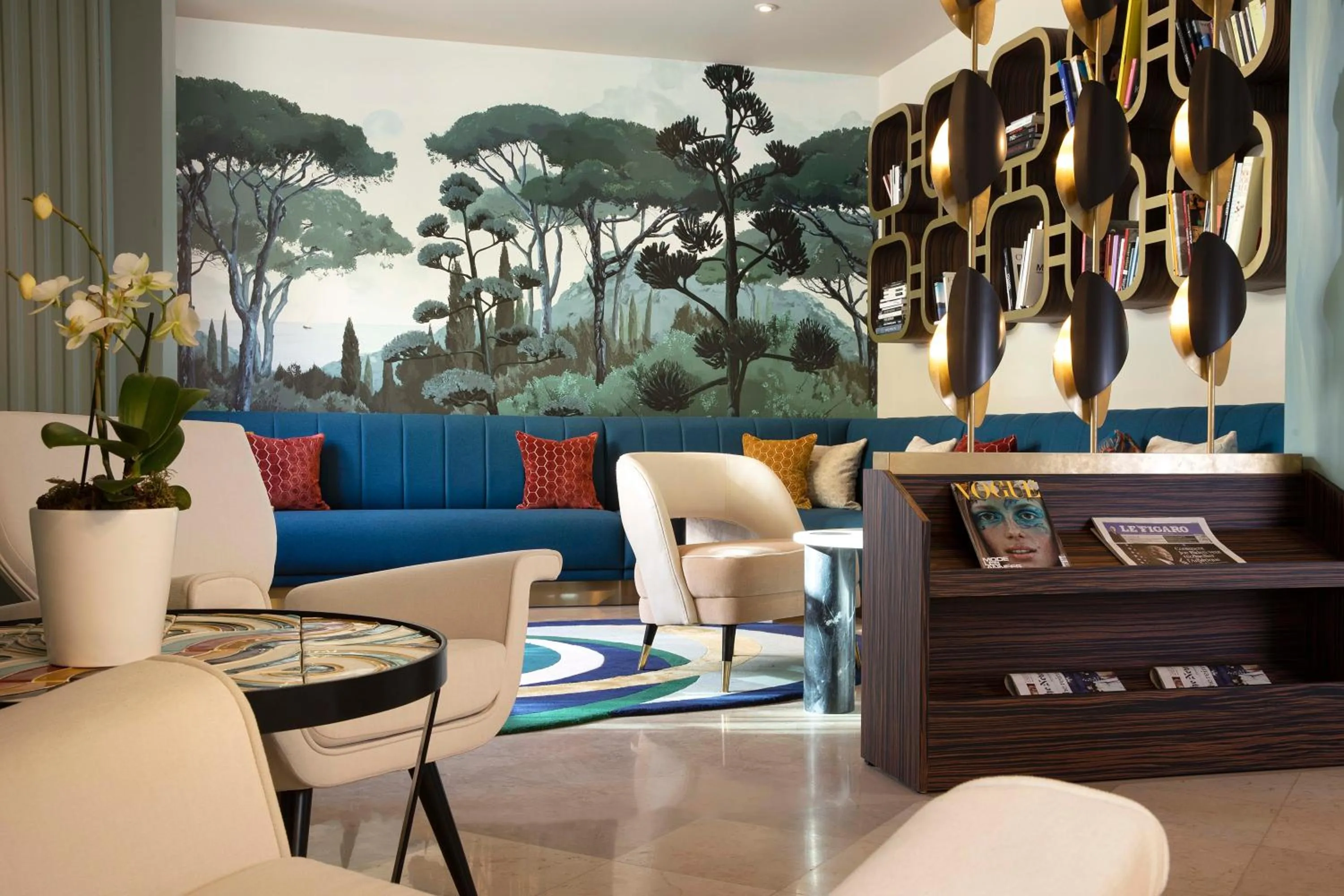 Library in Hôtel Aiglon