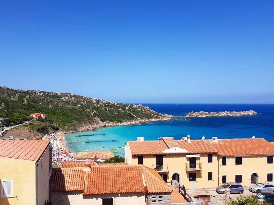 City view in Unique Art