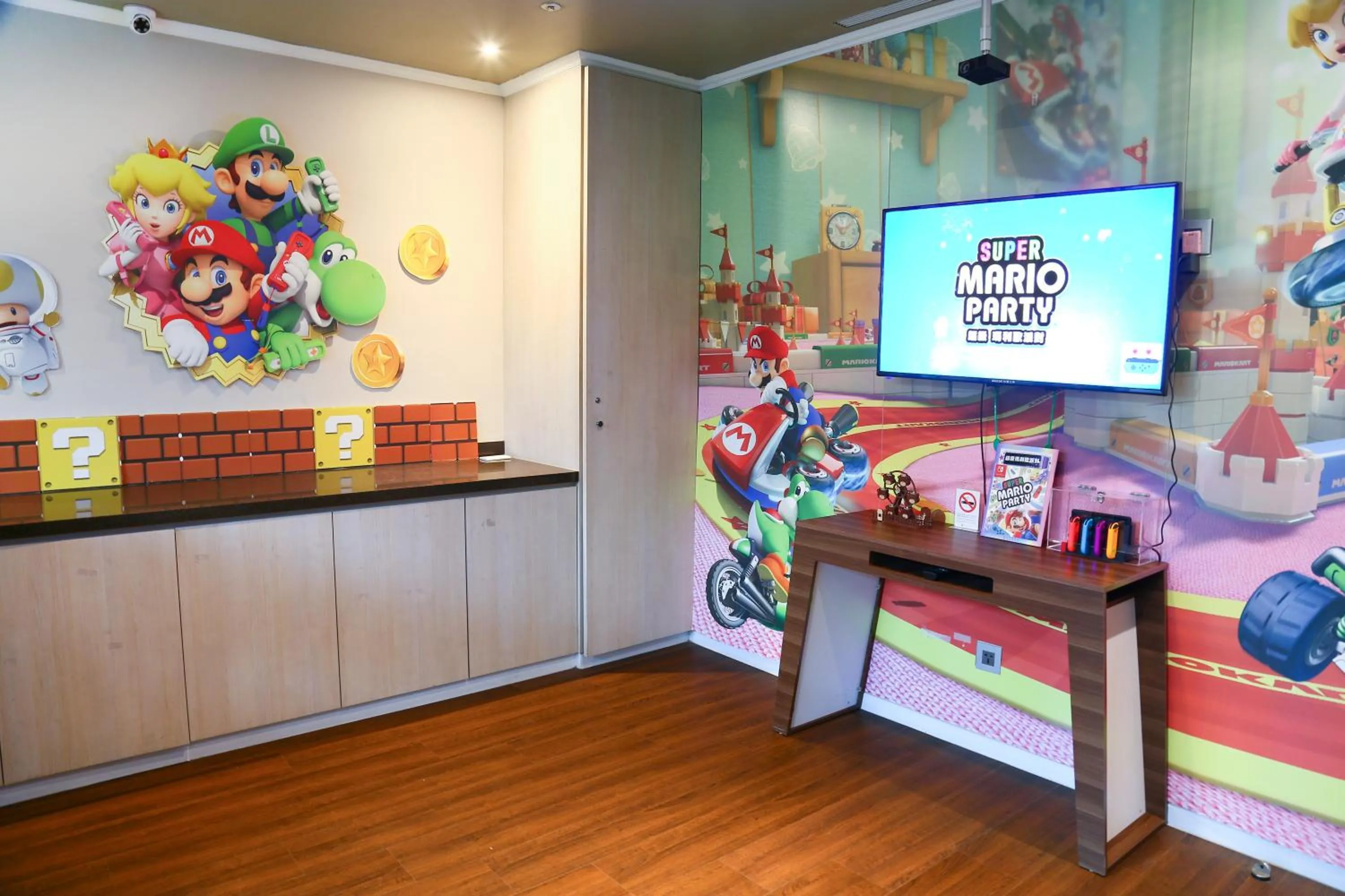 Children play ground in Taichung Harbor Hotel