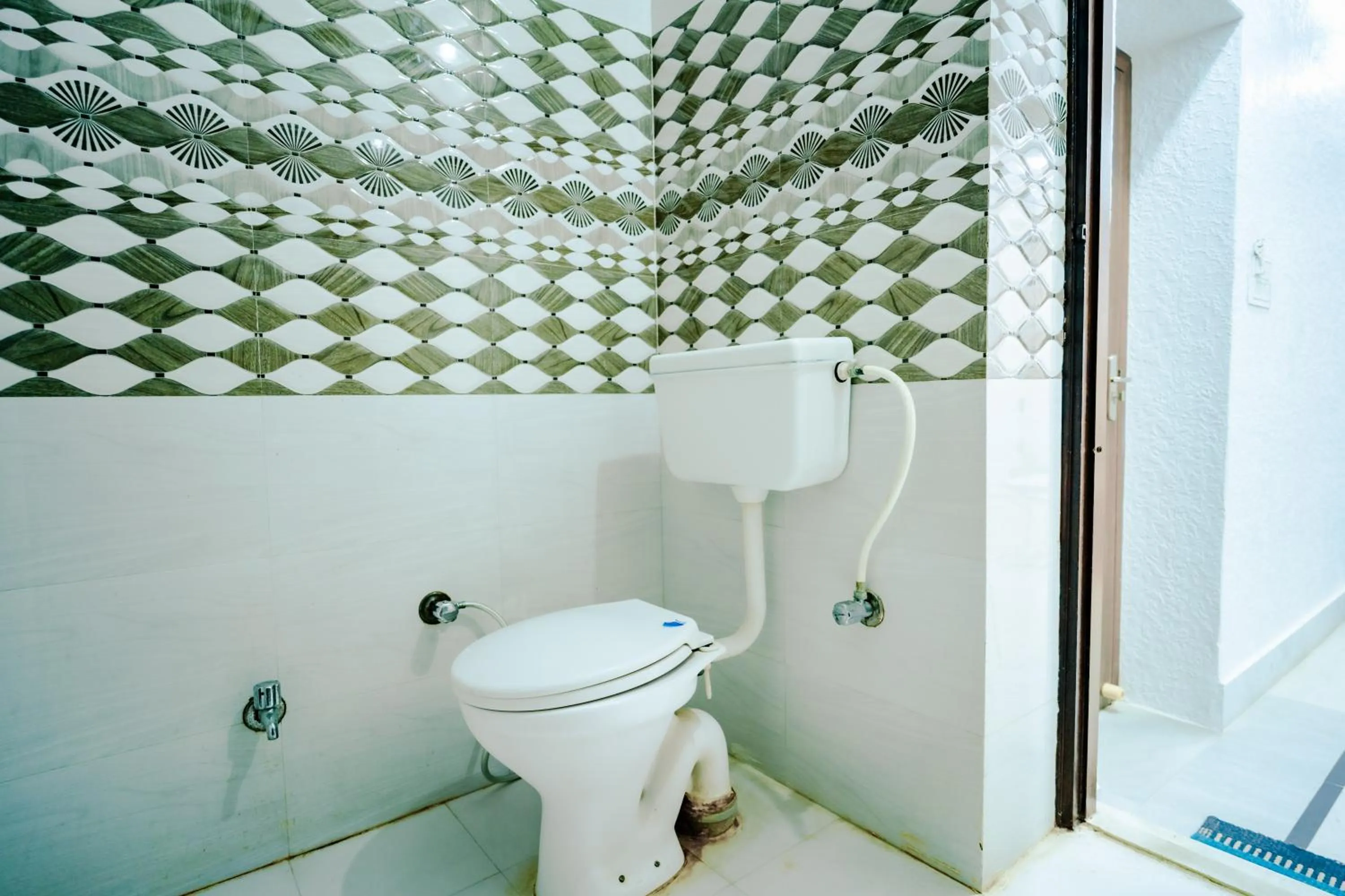 Shower in Hotel Akashdeep - Located City Centre