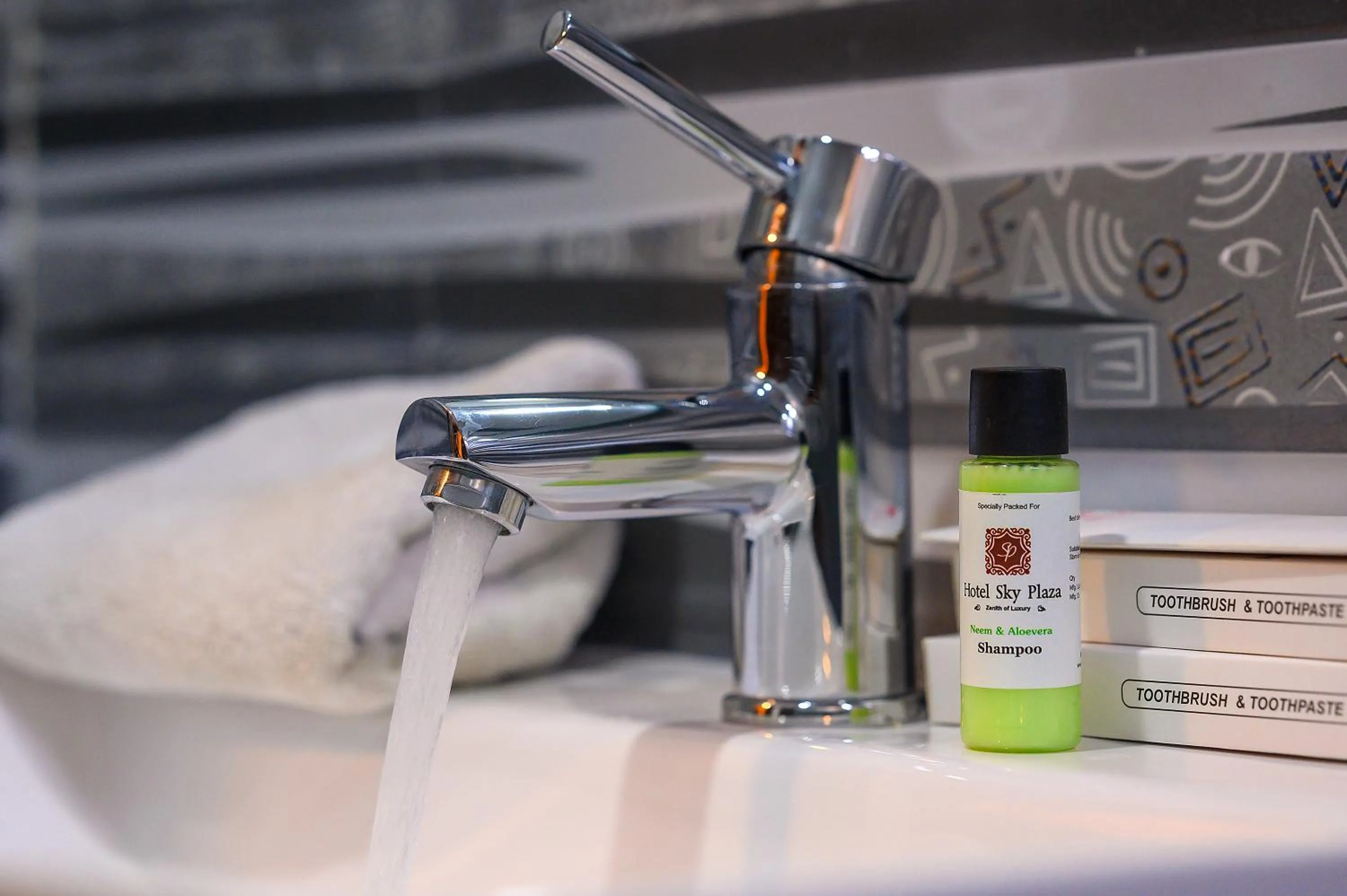 Bathroom in Hotel Akashdeep - Located City Centre