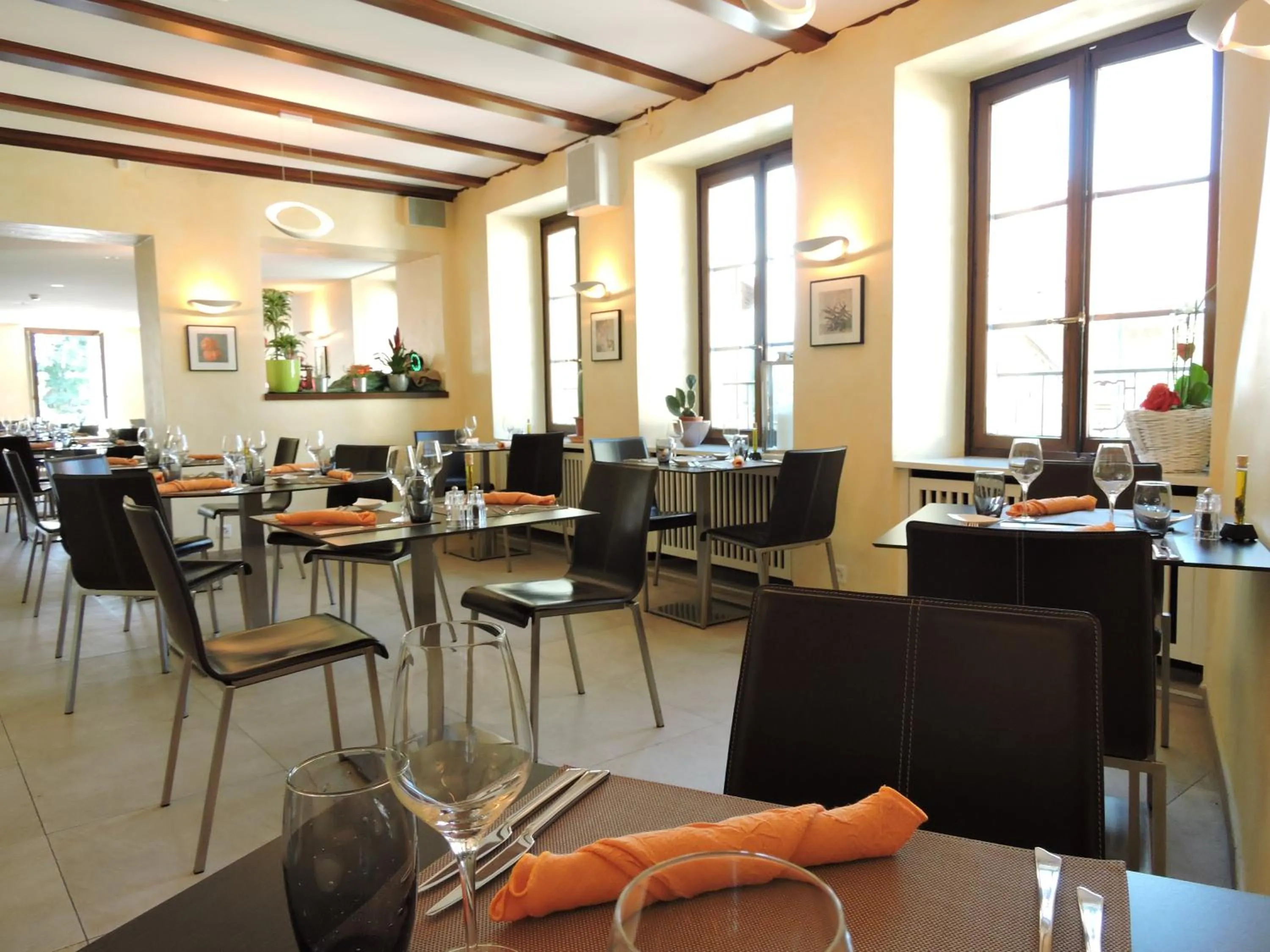 Restaurant/places to eat in Auberge Communale de St-Légier