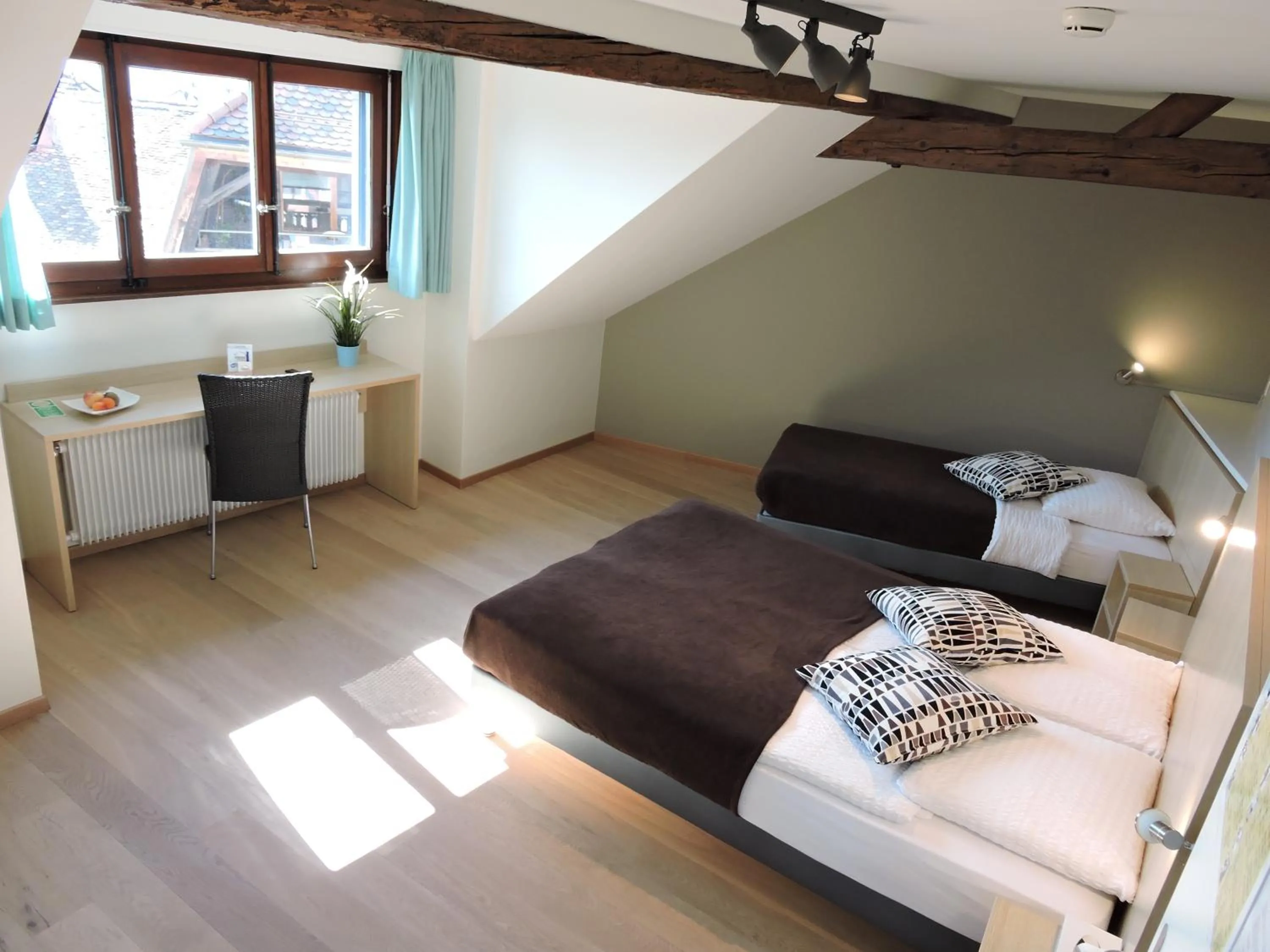 Bedroom, Bed in Auberge Communale de St-Légier