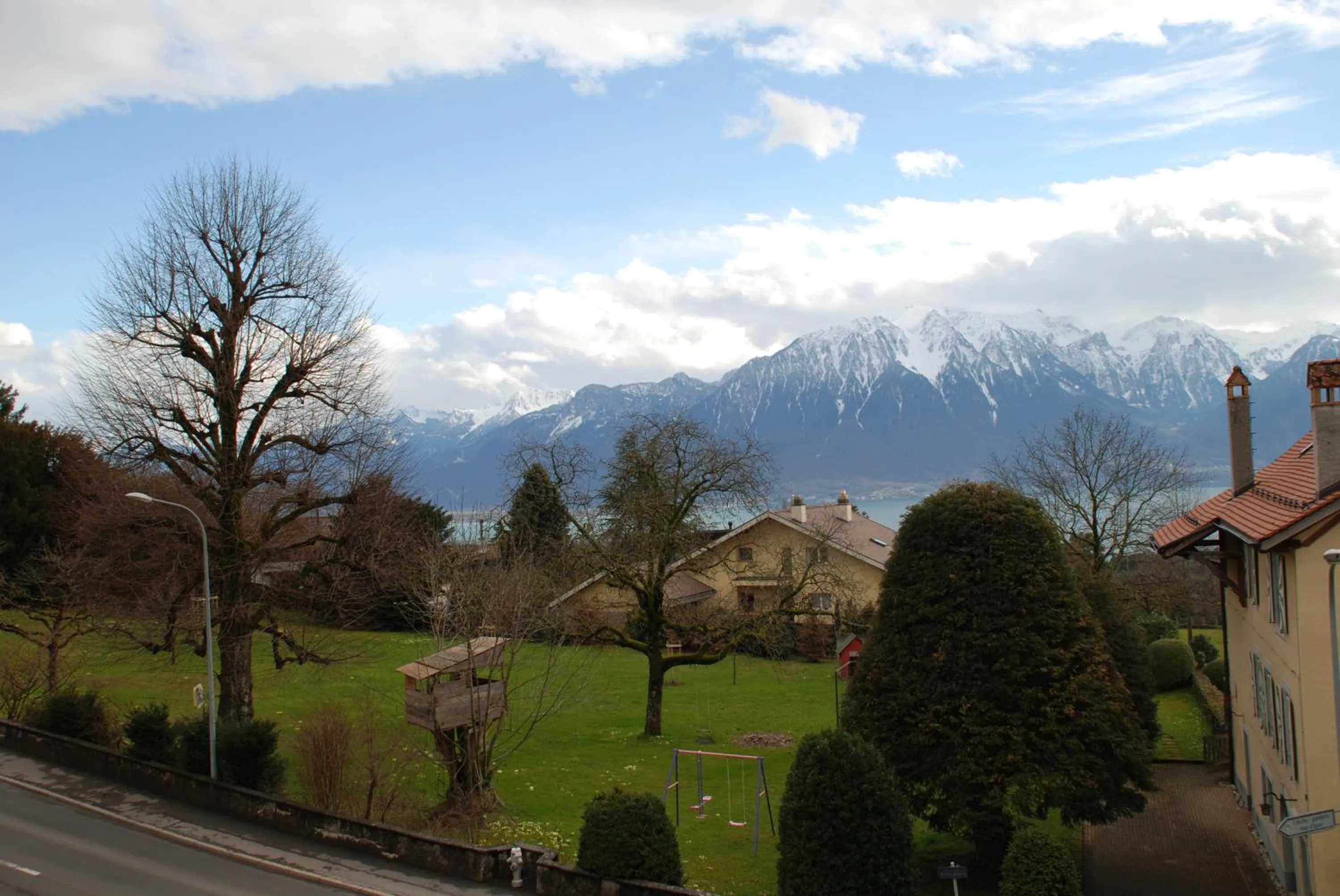 Mountain view in Auberge Communale de St-Légier