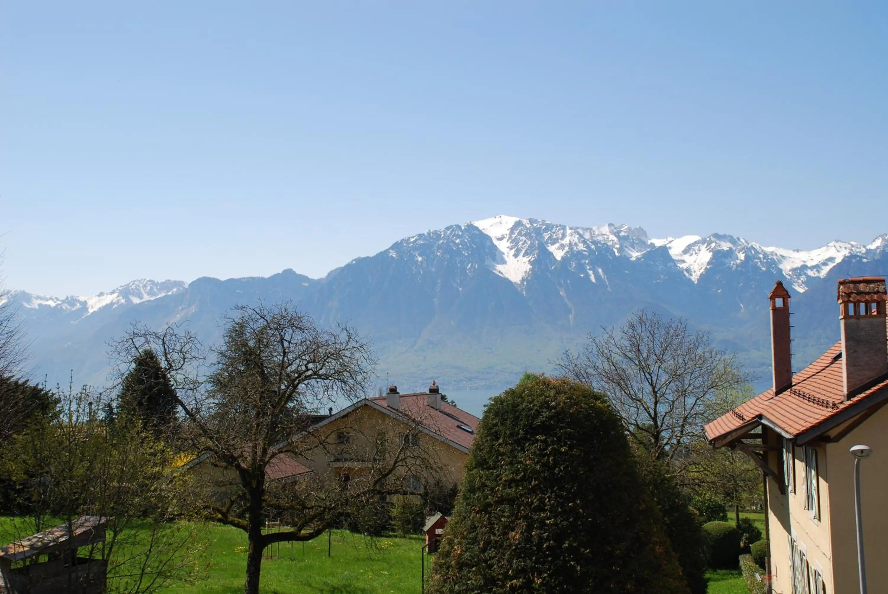 Mountain view in Auberge Communale de St-Légier