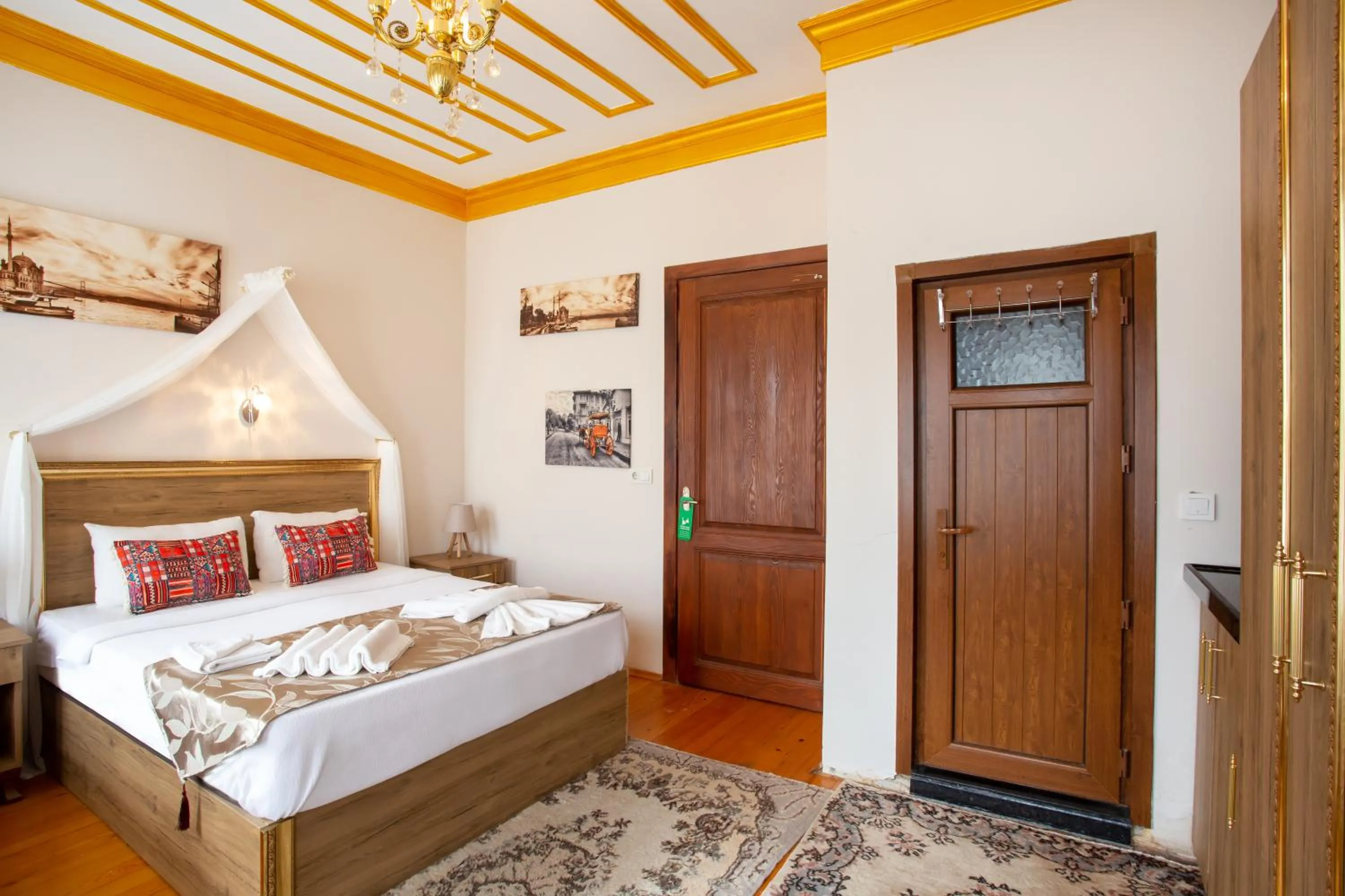 Massage, Bed in April Hotel