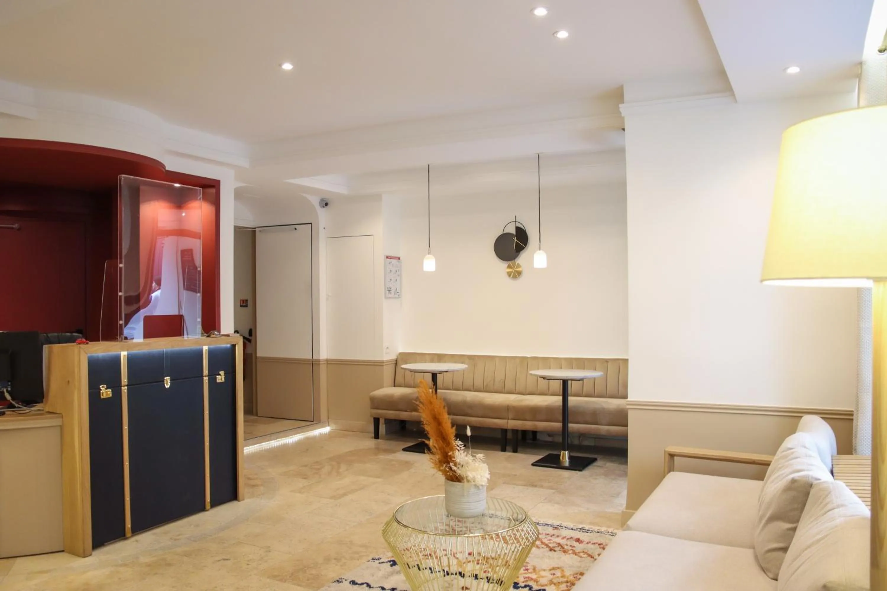 Lobby or reception in Little Hôtel