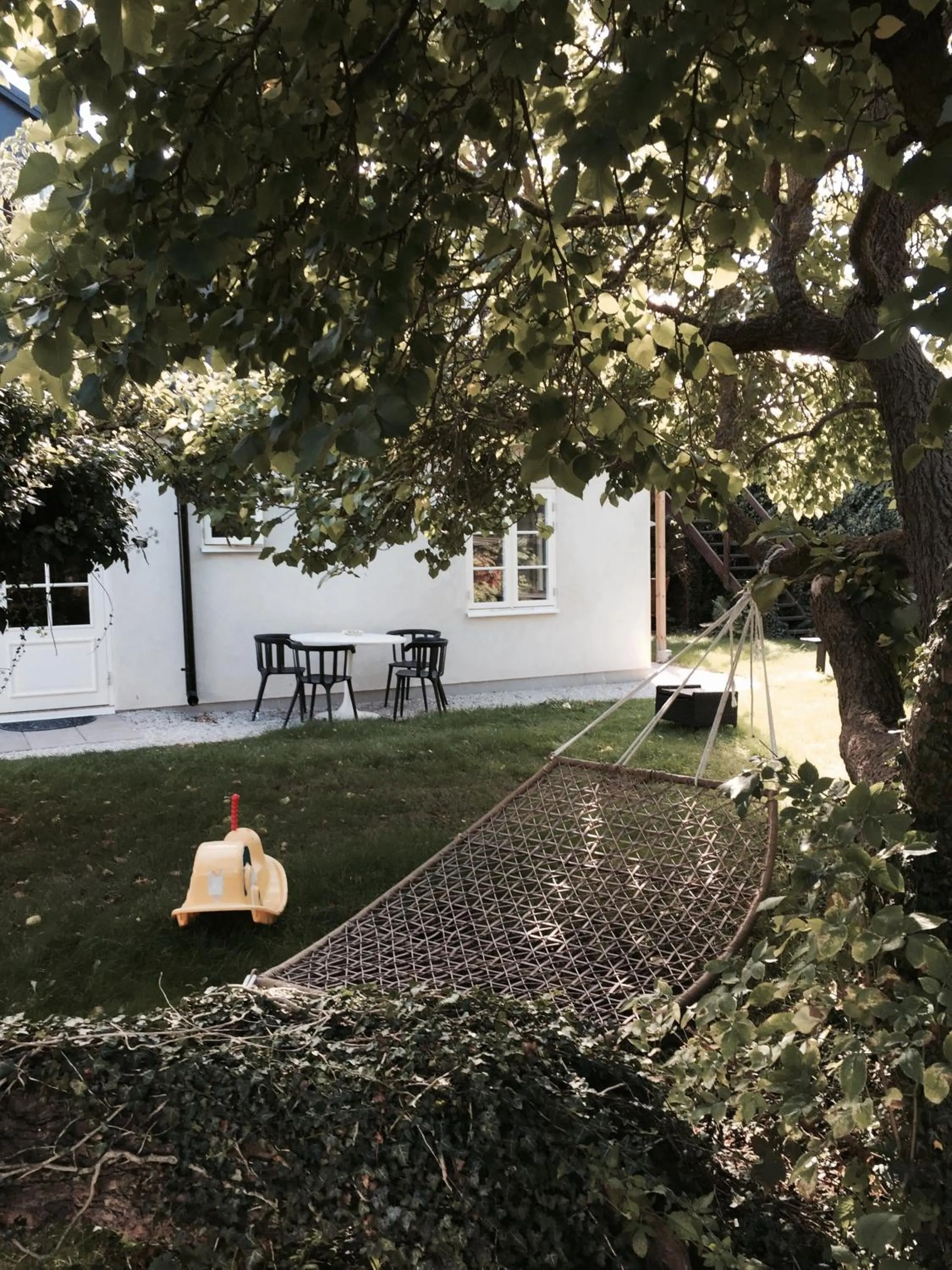 Patio in Mullbärsgårdens Bed and Breakfast