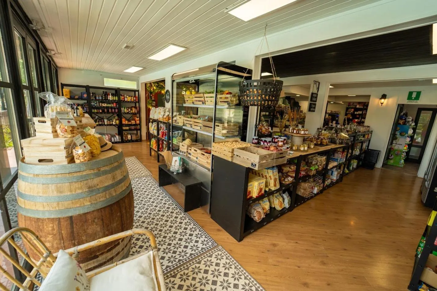 Supermarket/grocery shop in Chianti Glamping Resort