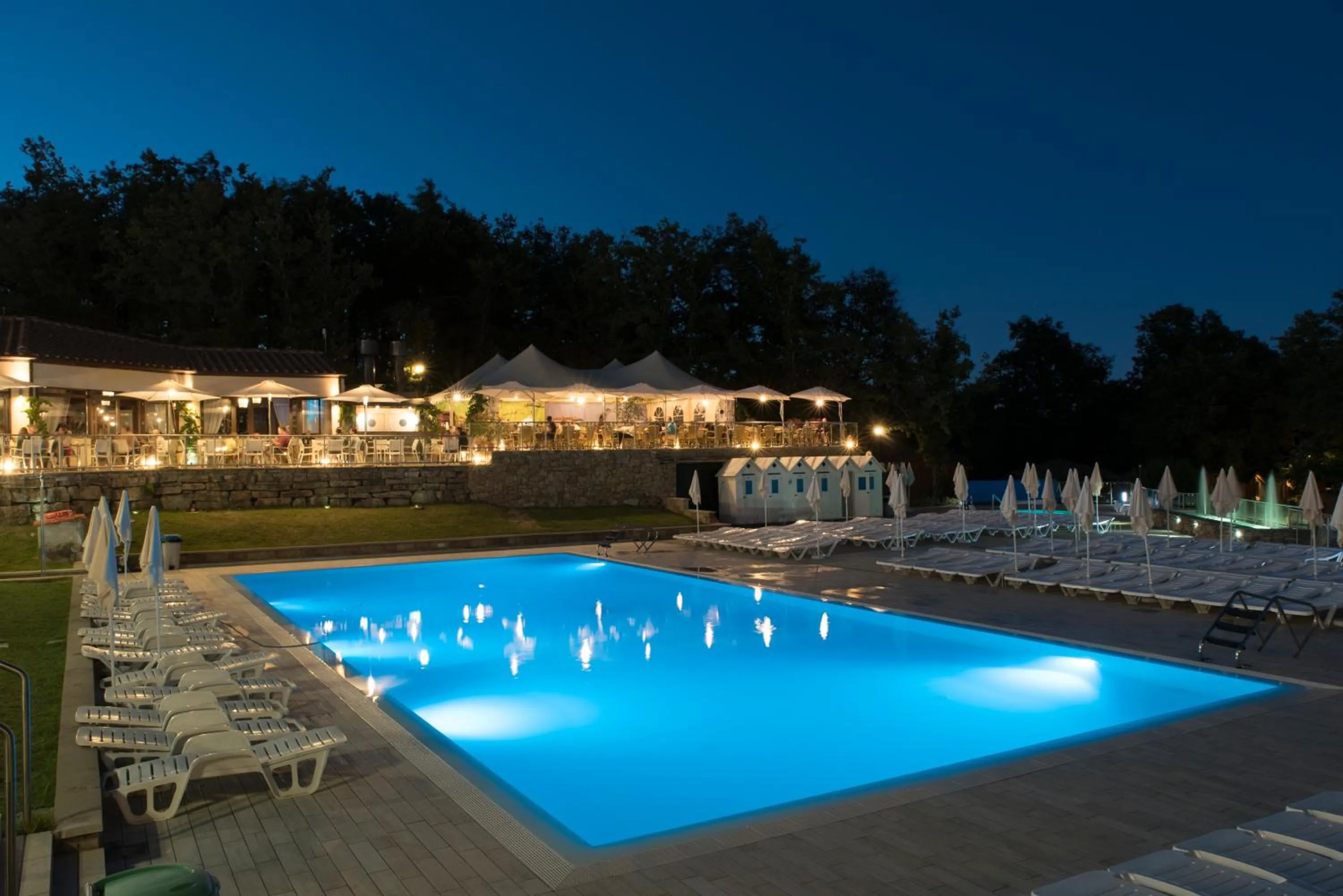 Swimming pool in Chianti Glamping Resort