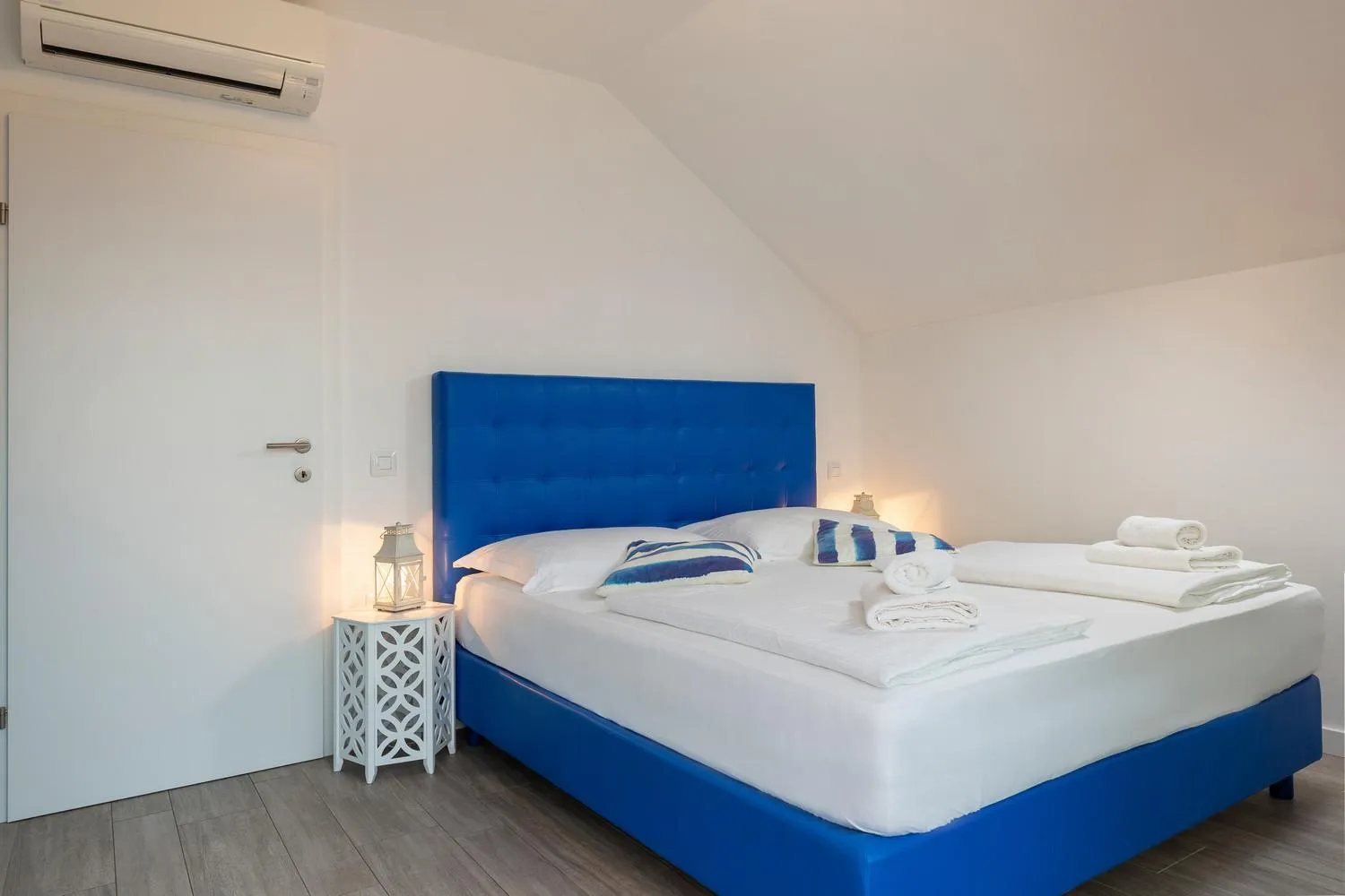 Bed in Villa Mediterranea