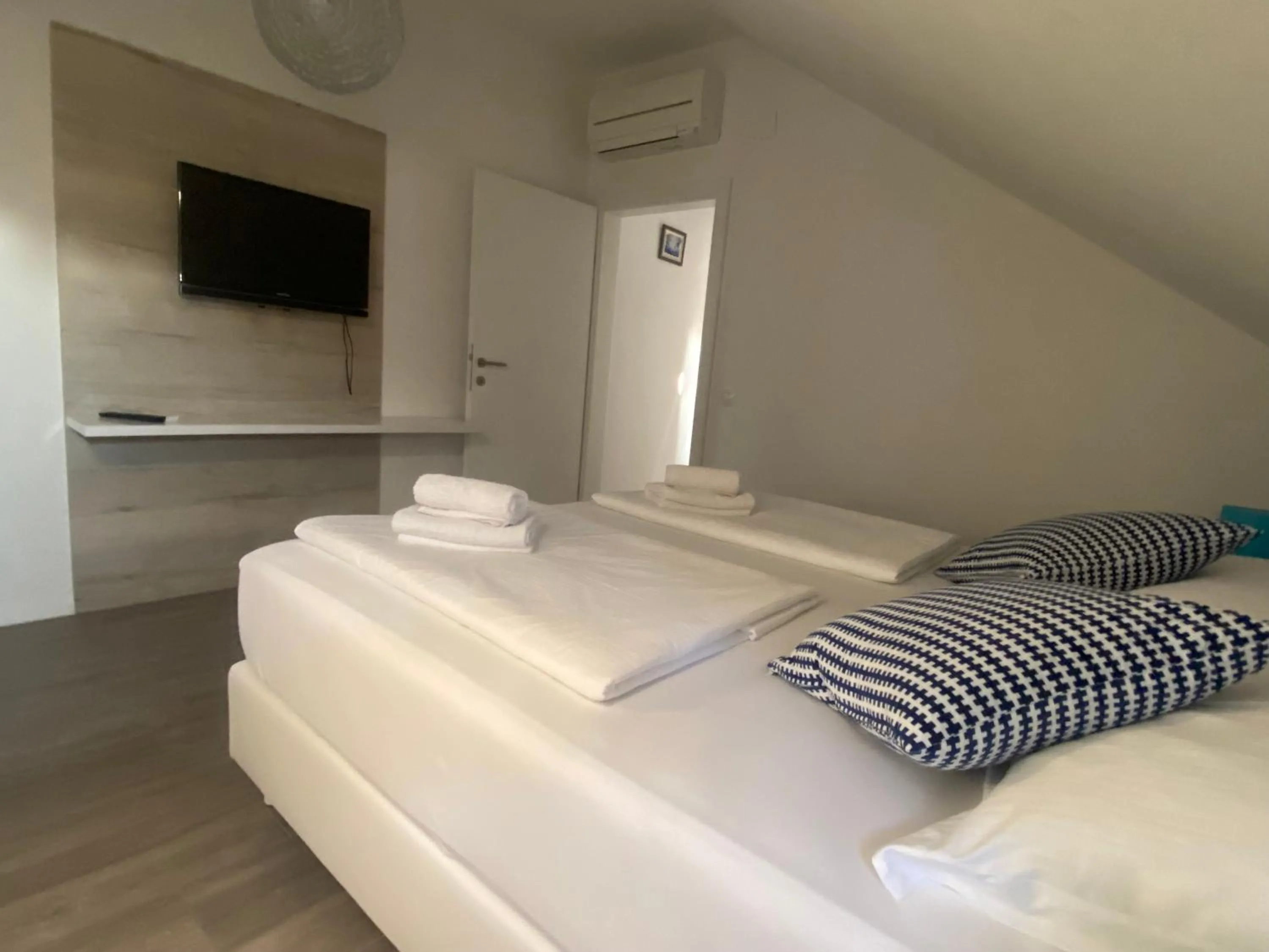 Bed in Villa Mediterranea