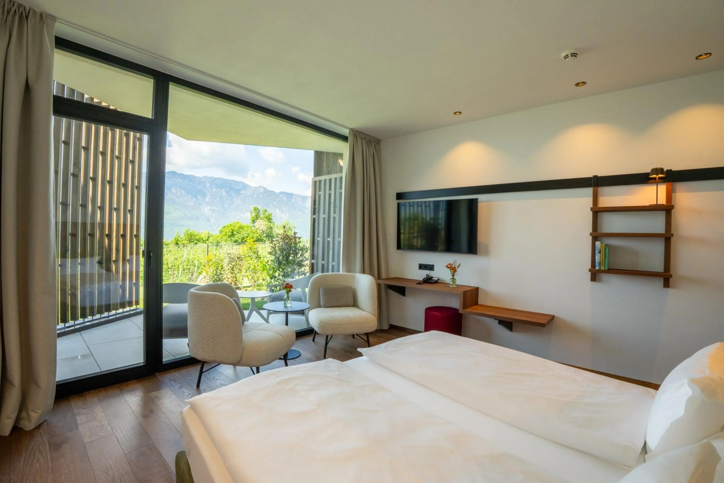 Photo of the whole room, Bed in Hotel Tenz