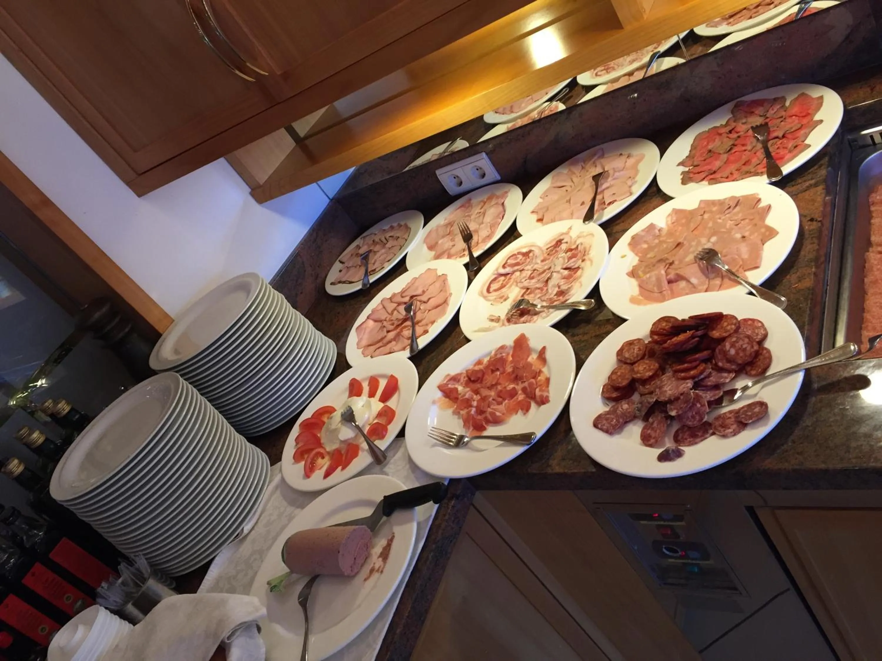 Breakfast in Hotel Tenz
