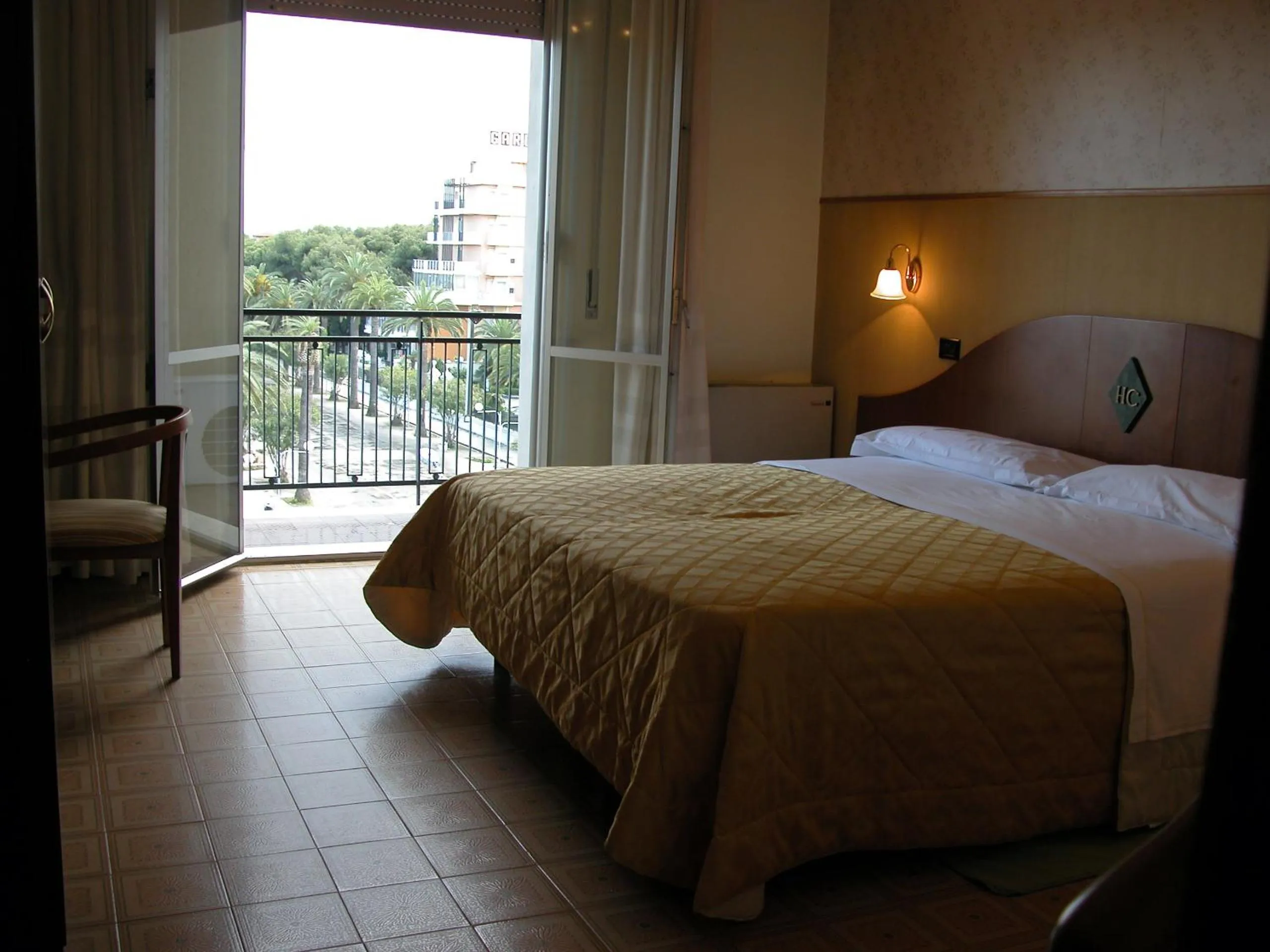 Bed in Hotel Calabresi