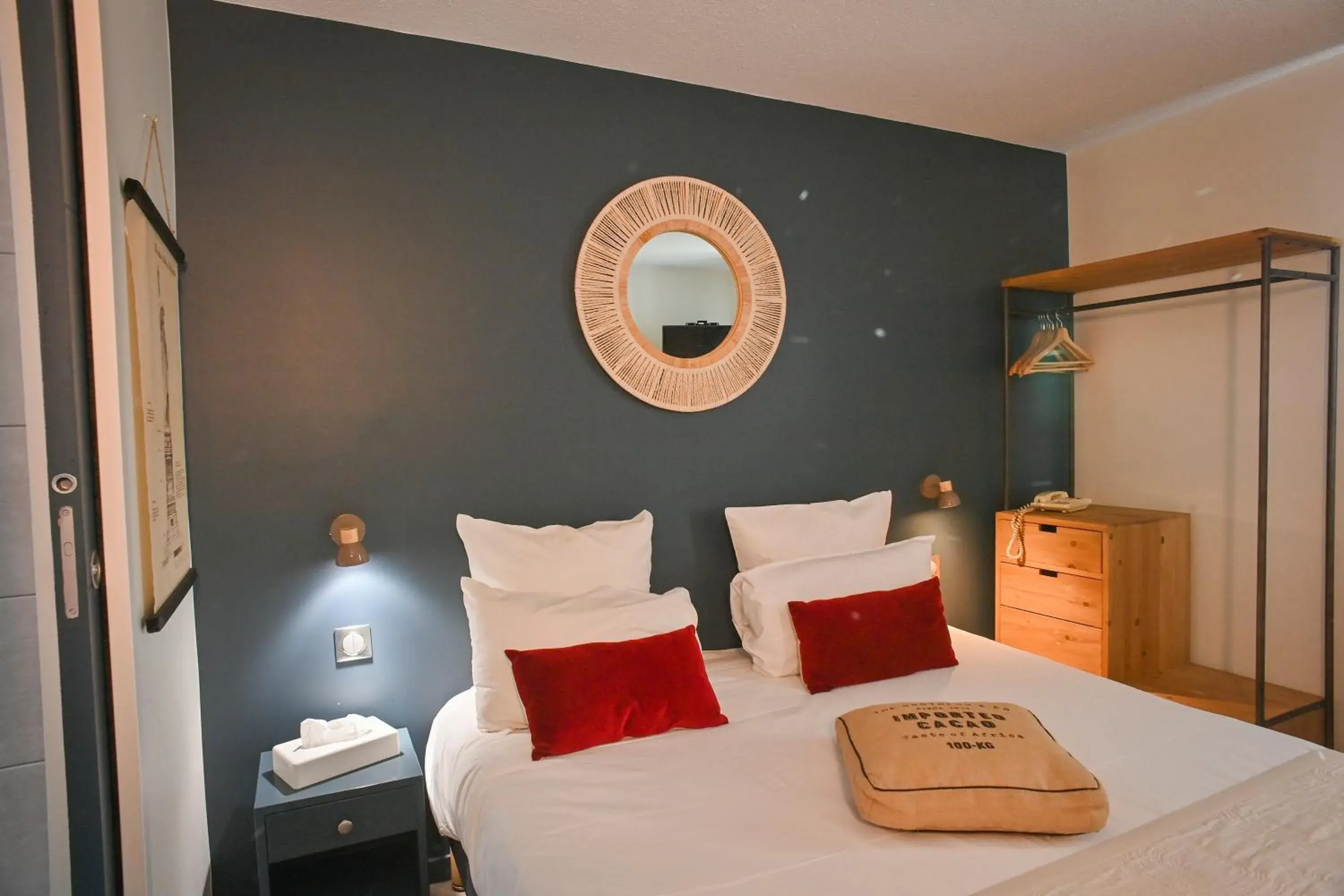 Double Room in Hôtel Le Pavillon de Saint-Lô Double Room in Hôtel Le Pavillon de Saint-Lô