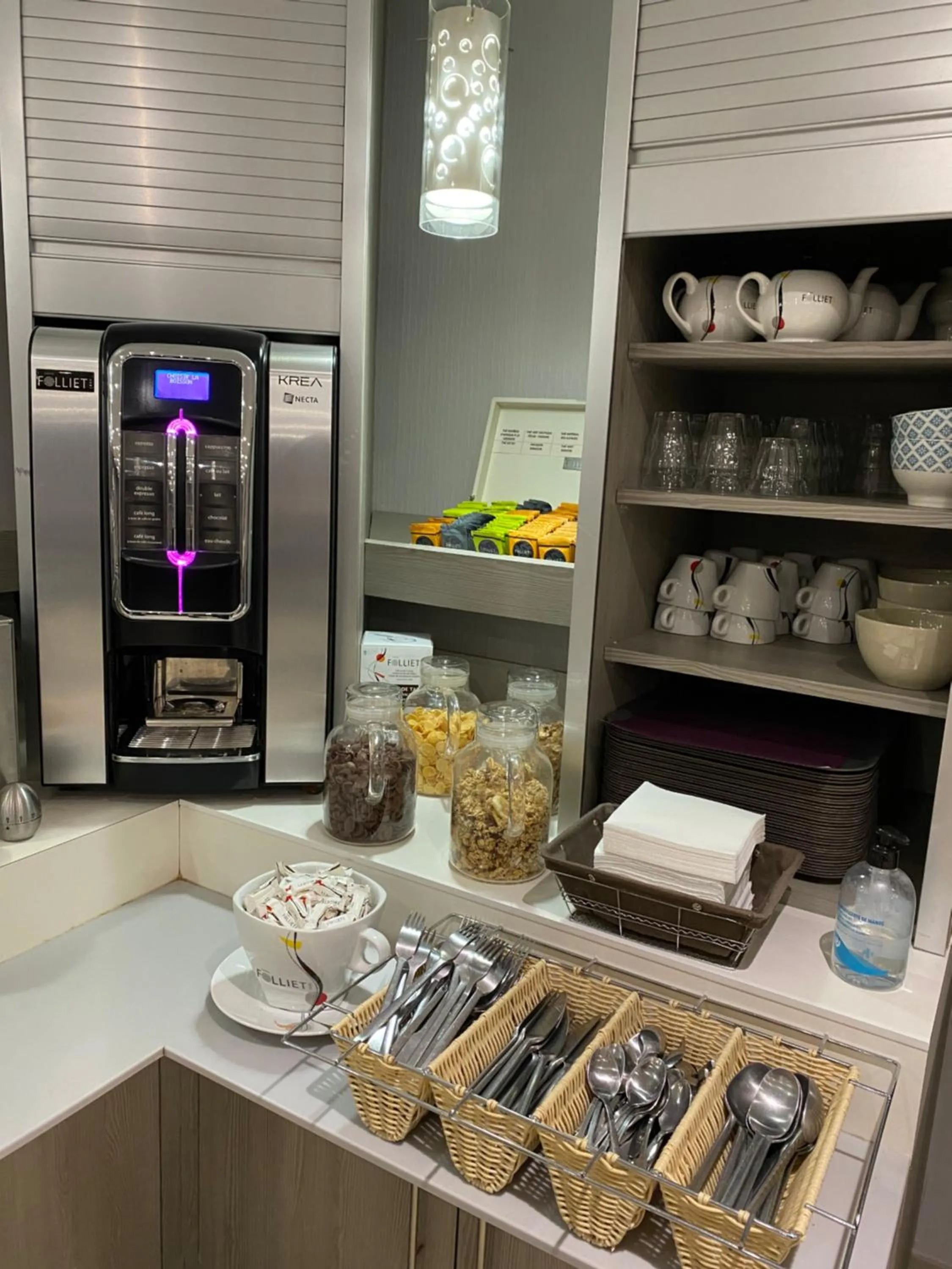 Breakfast in Contact Hôtel Lunotel Saint Lô