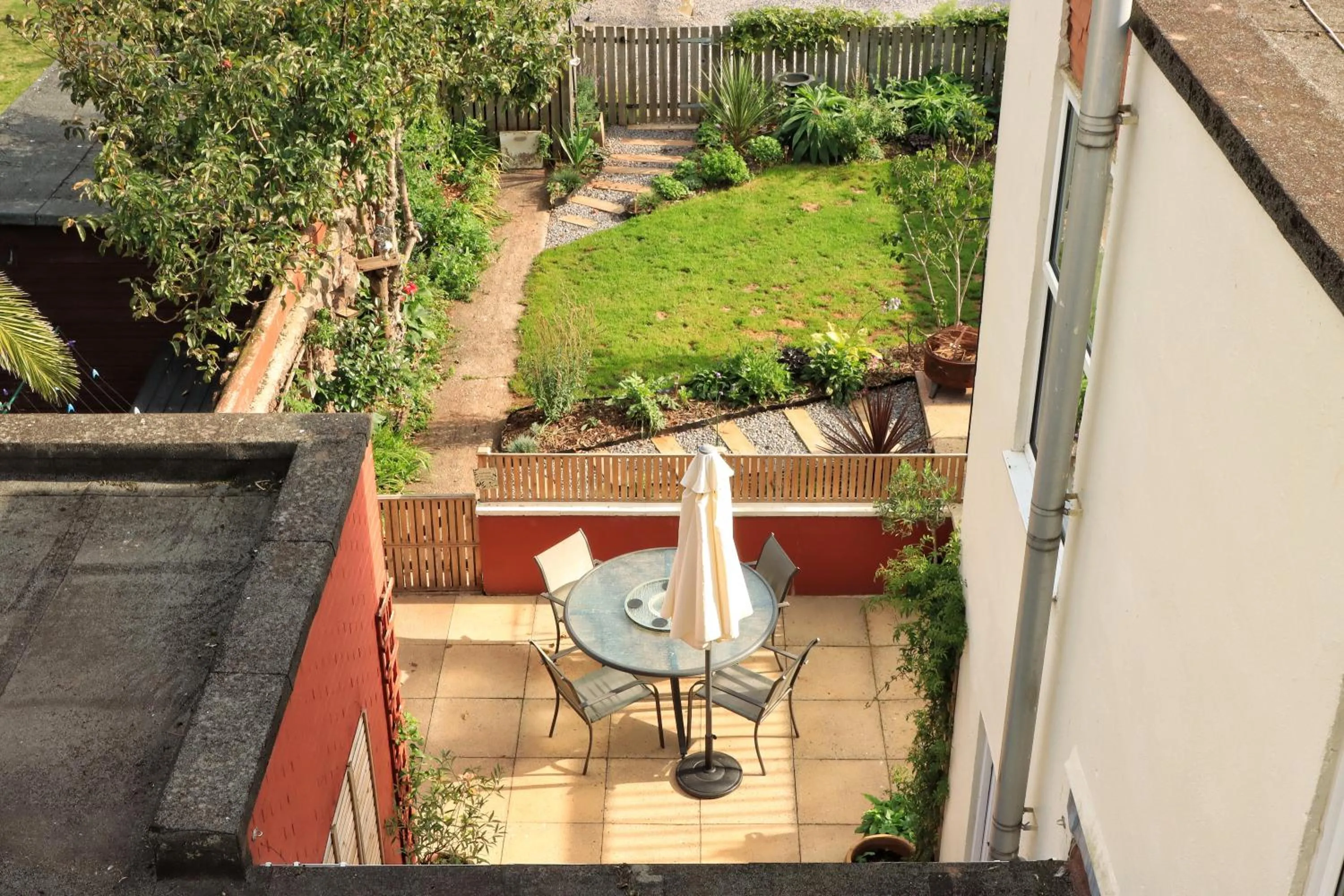 Garden in Two Beaches