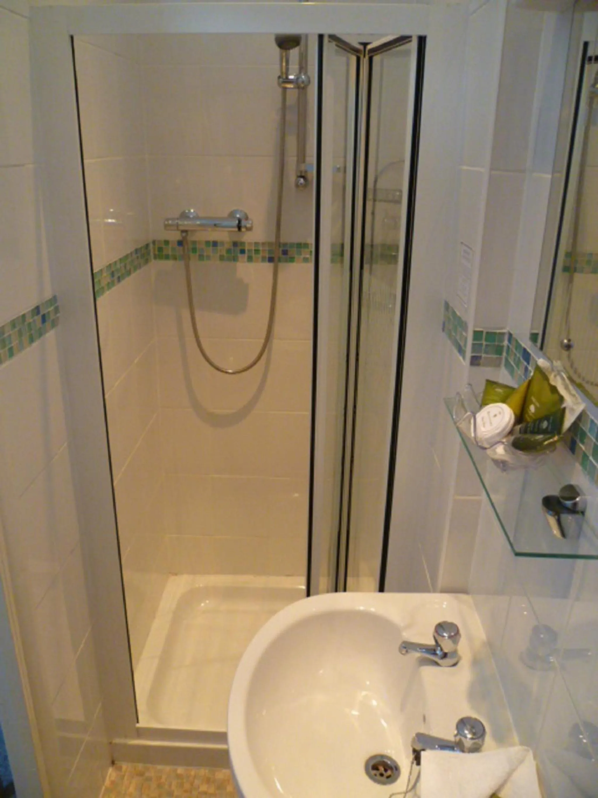 Shower in Two Beaches