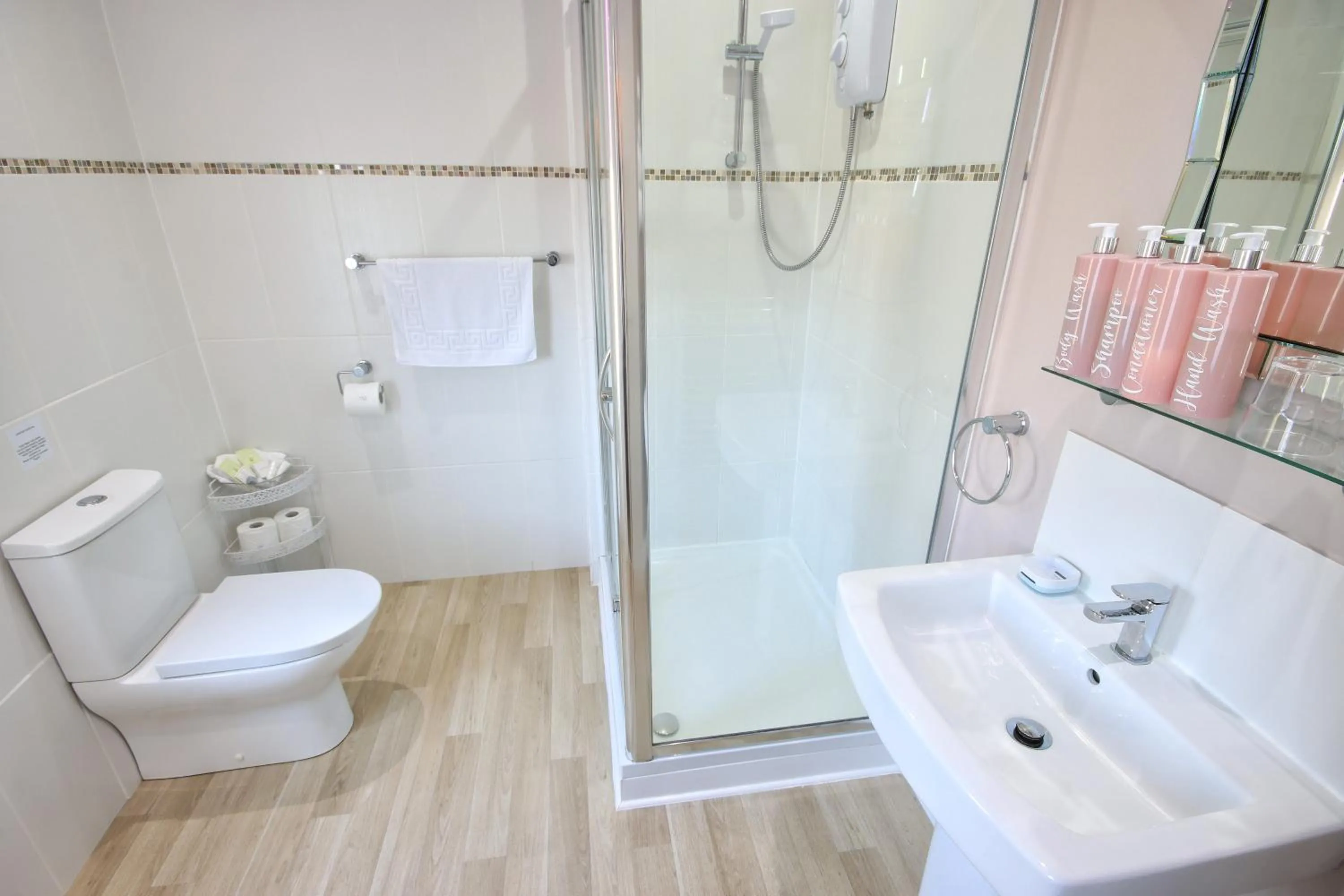 Bathroom in Two Beaches