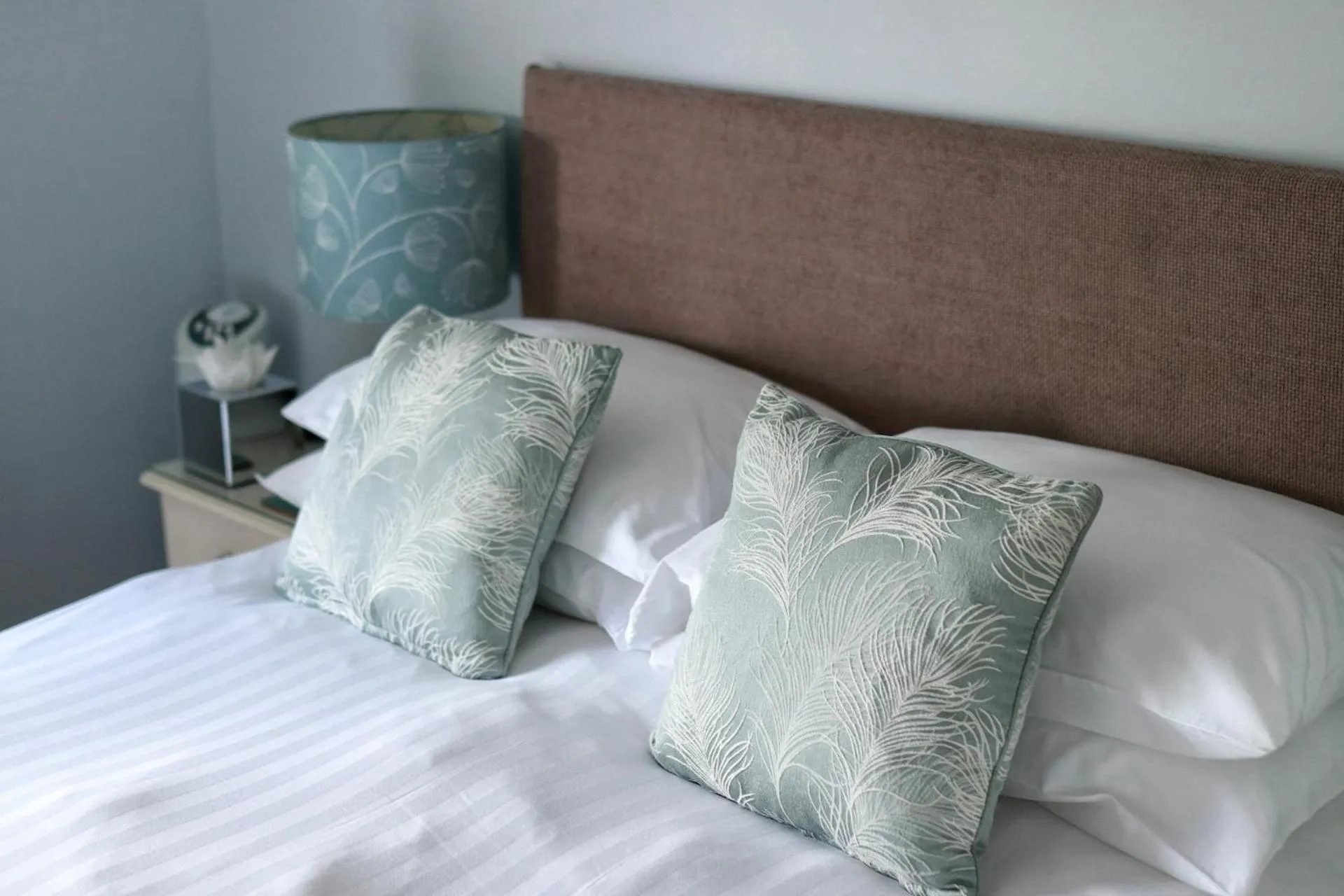 Bed in Two Beaches