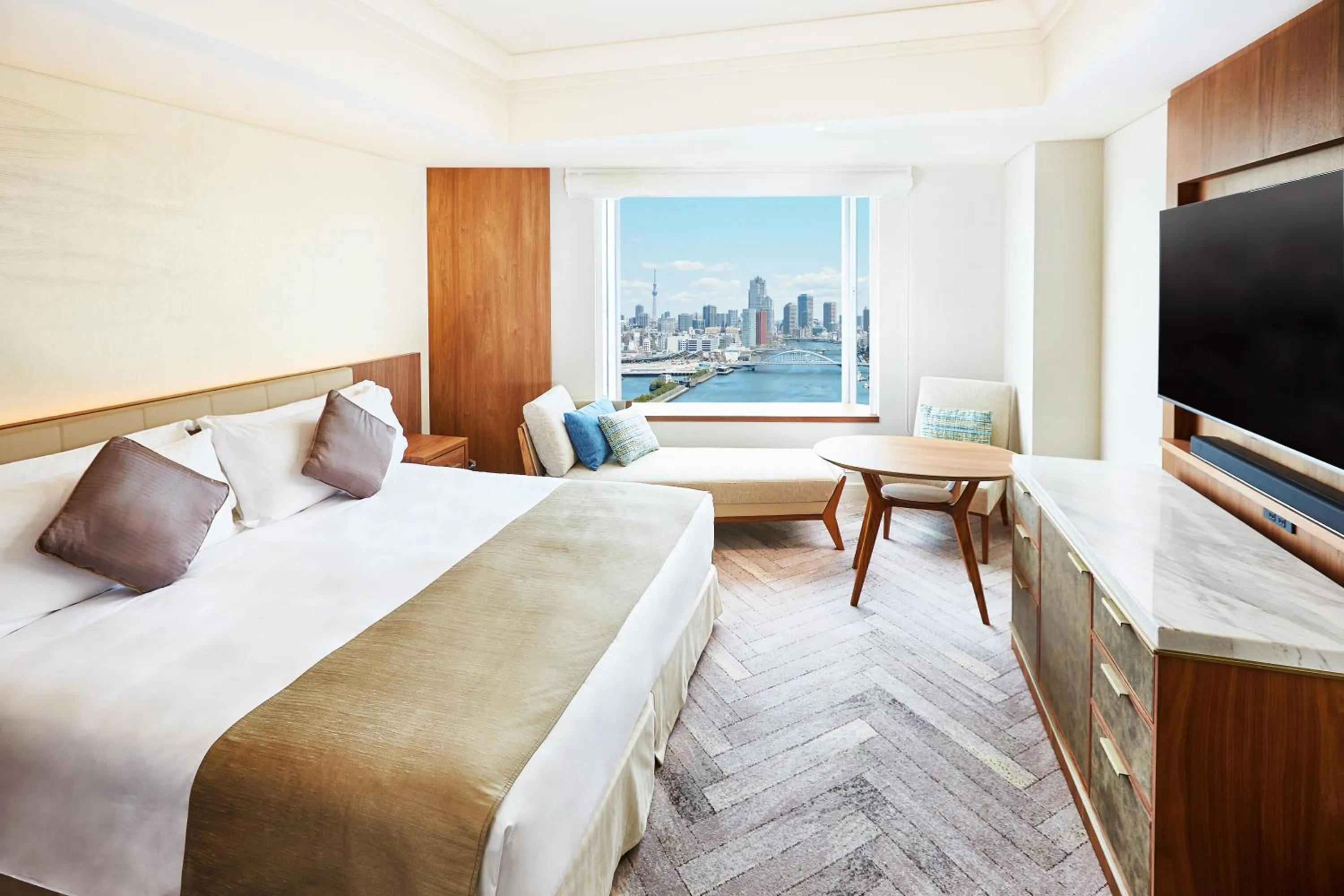 Bedroom, Bed in InterContinental Tokyo Bay by IHG