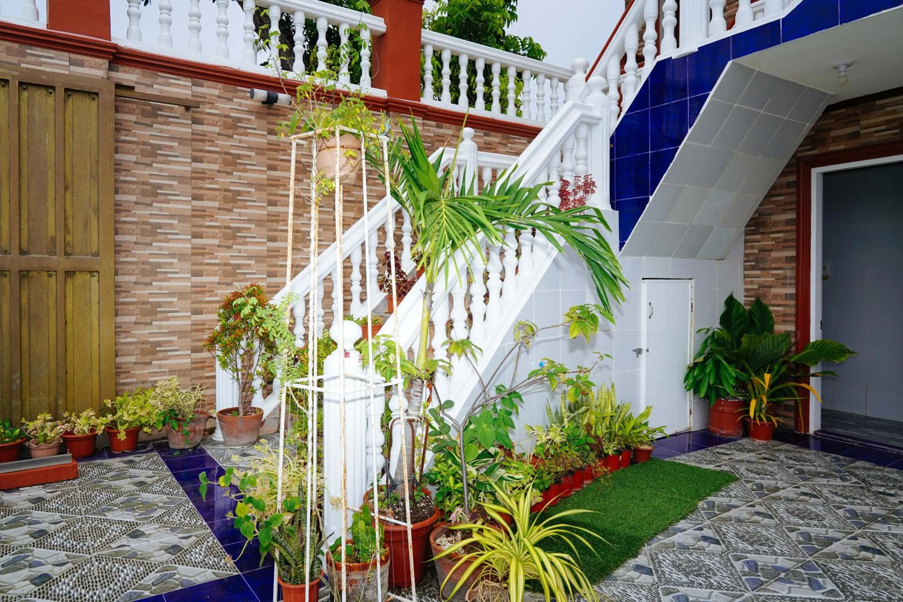 Area and facilities in RedDoorz Plus at Billy's Resort Oslob