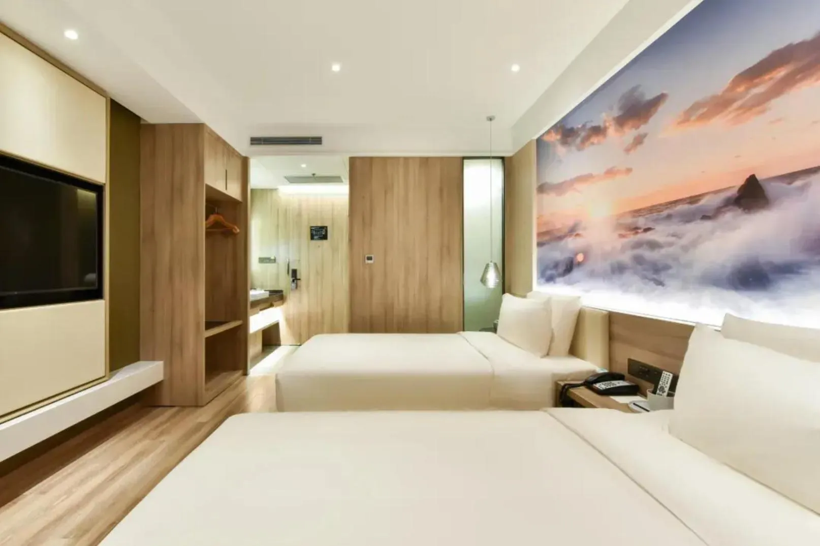 Photo of the whole room, Bed in Atour Hotel Dalian Lvshunkou