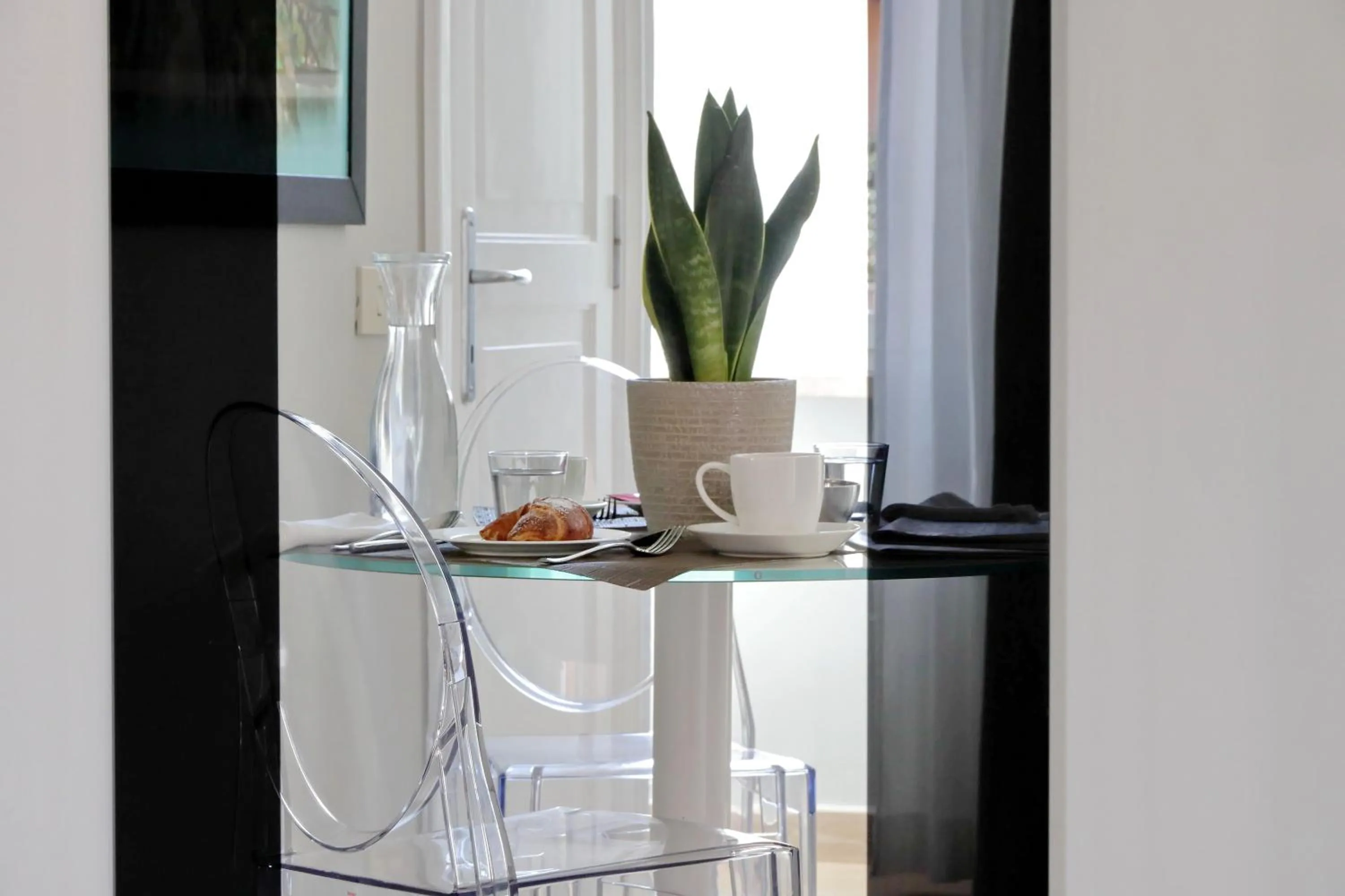 Dining area in Piazzetta Margutta - My Extra Home