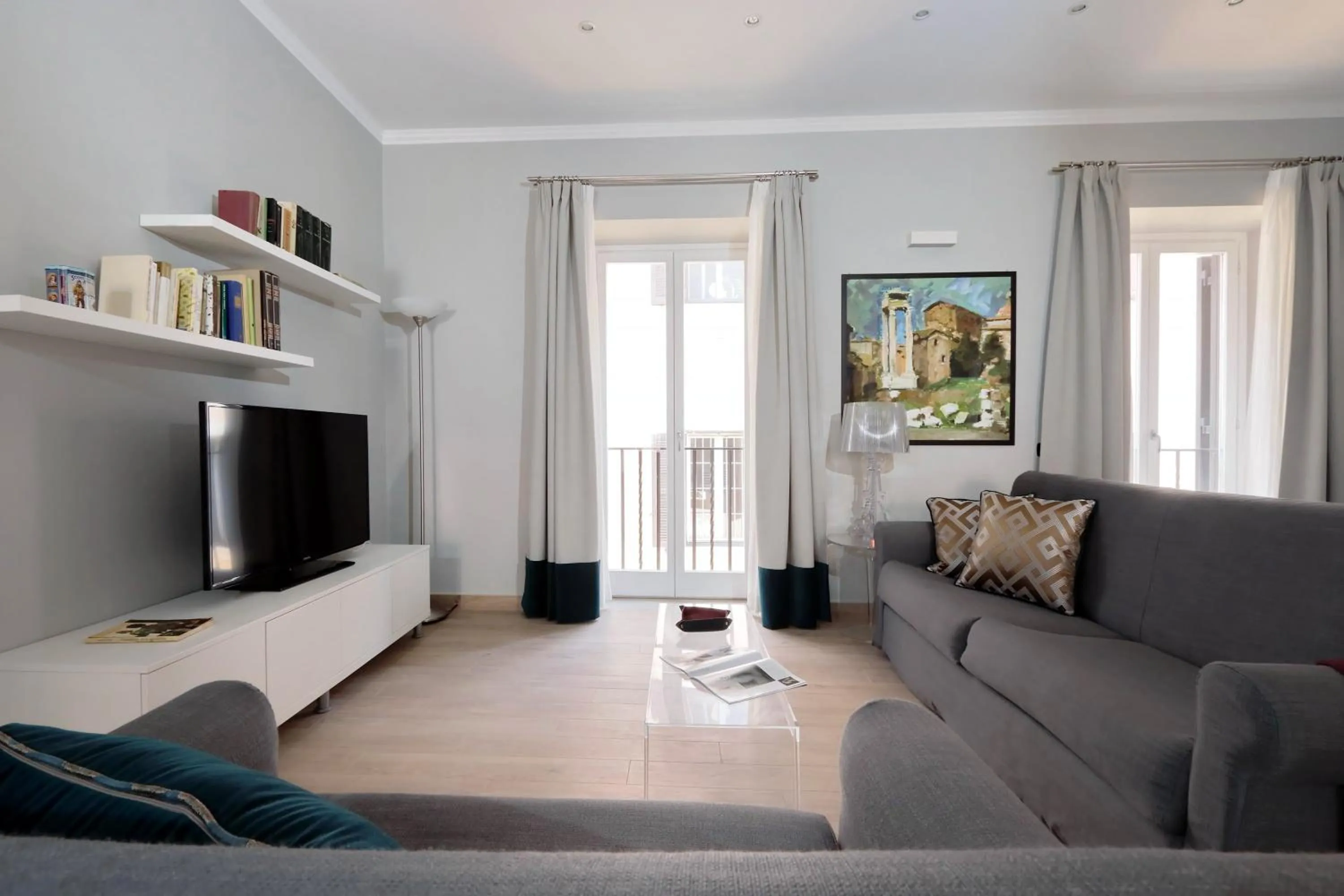 Piazzetta Margutta - My Extra Home